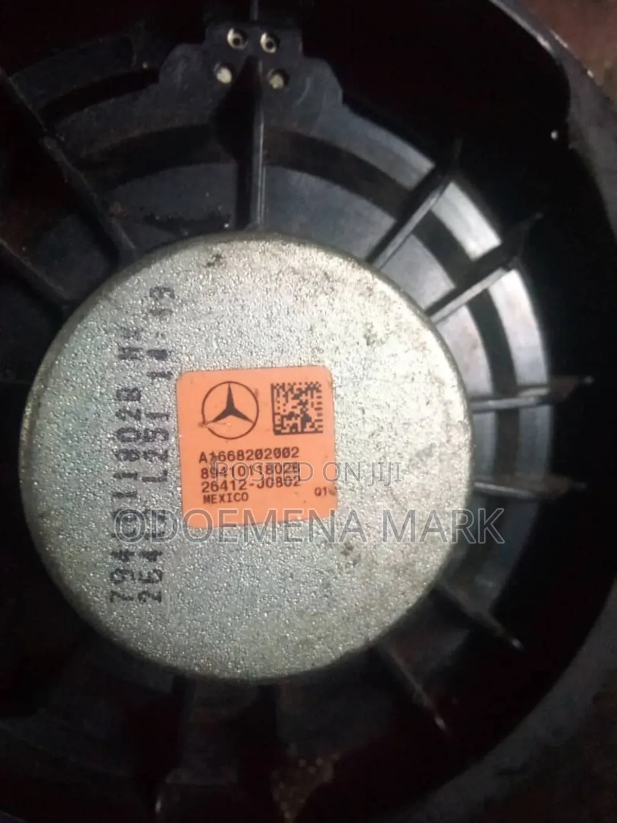 Follow Come Mercedes-Benz Speaker Available Now