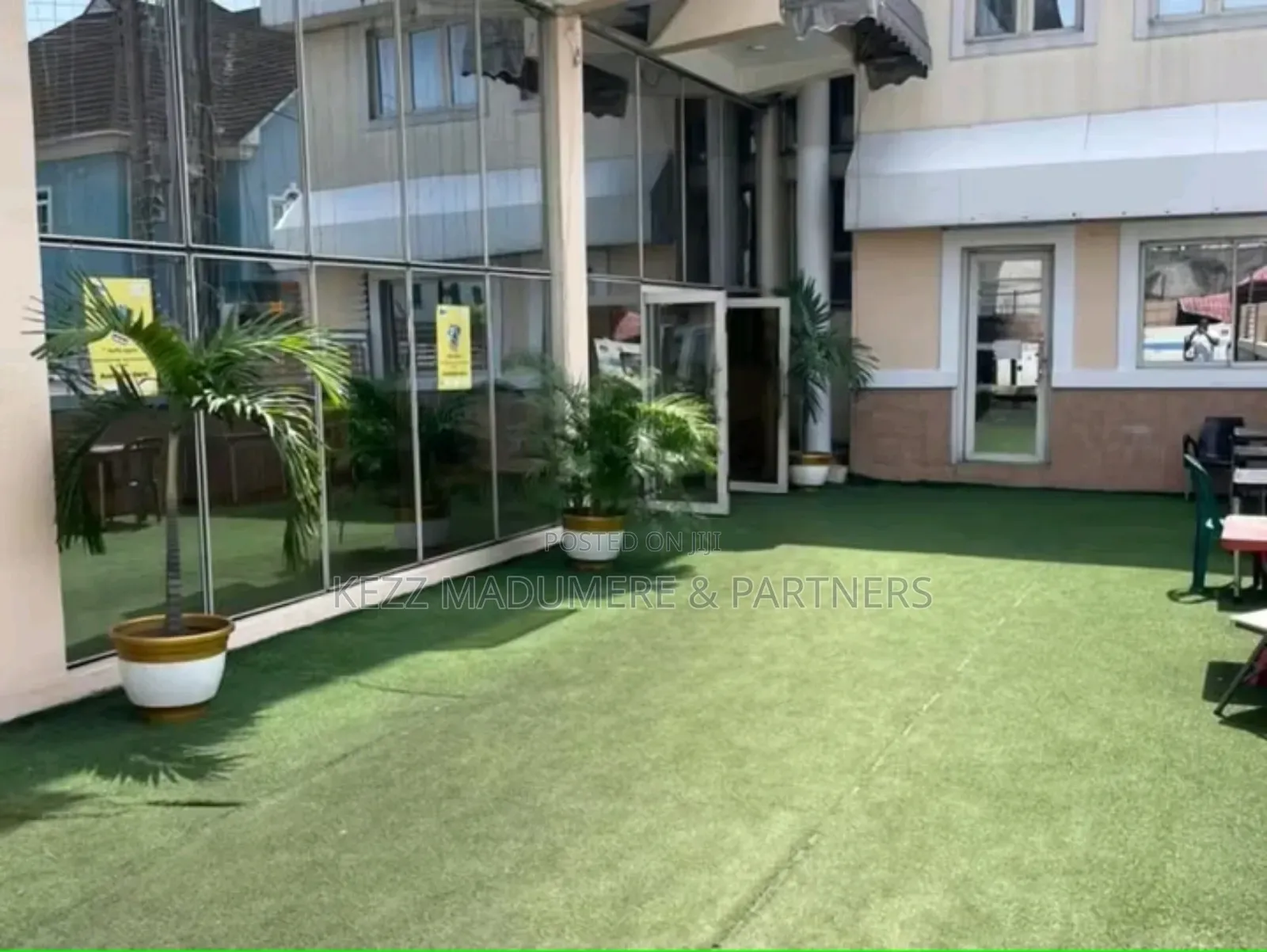 For Sale : Furnished Functional 18 Rooms Hotel in Gra, Ph