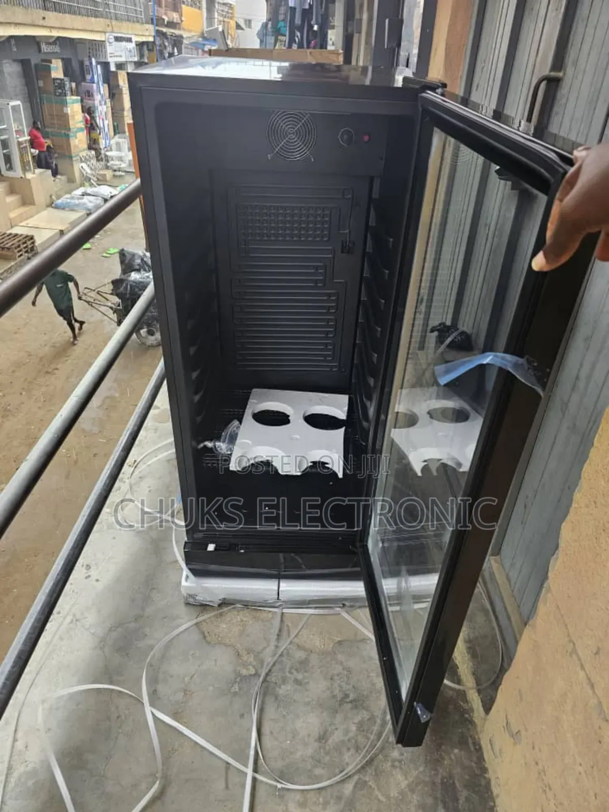 Snowsea Standing Chiller 270l