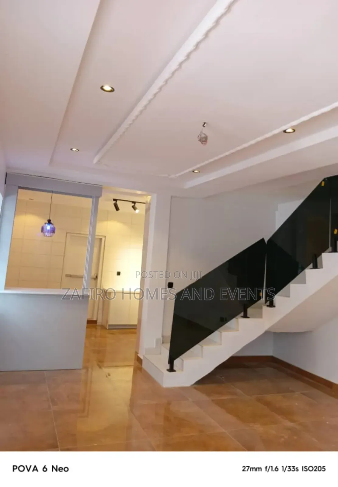 4bdrm Duplex in Association Street, for sale