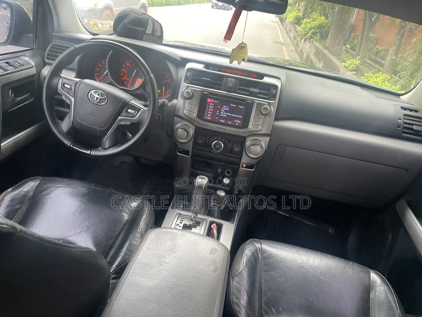 Toyota 4-Runner SR5 4WD 2012 Black