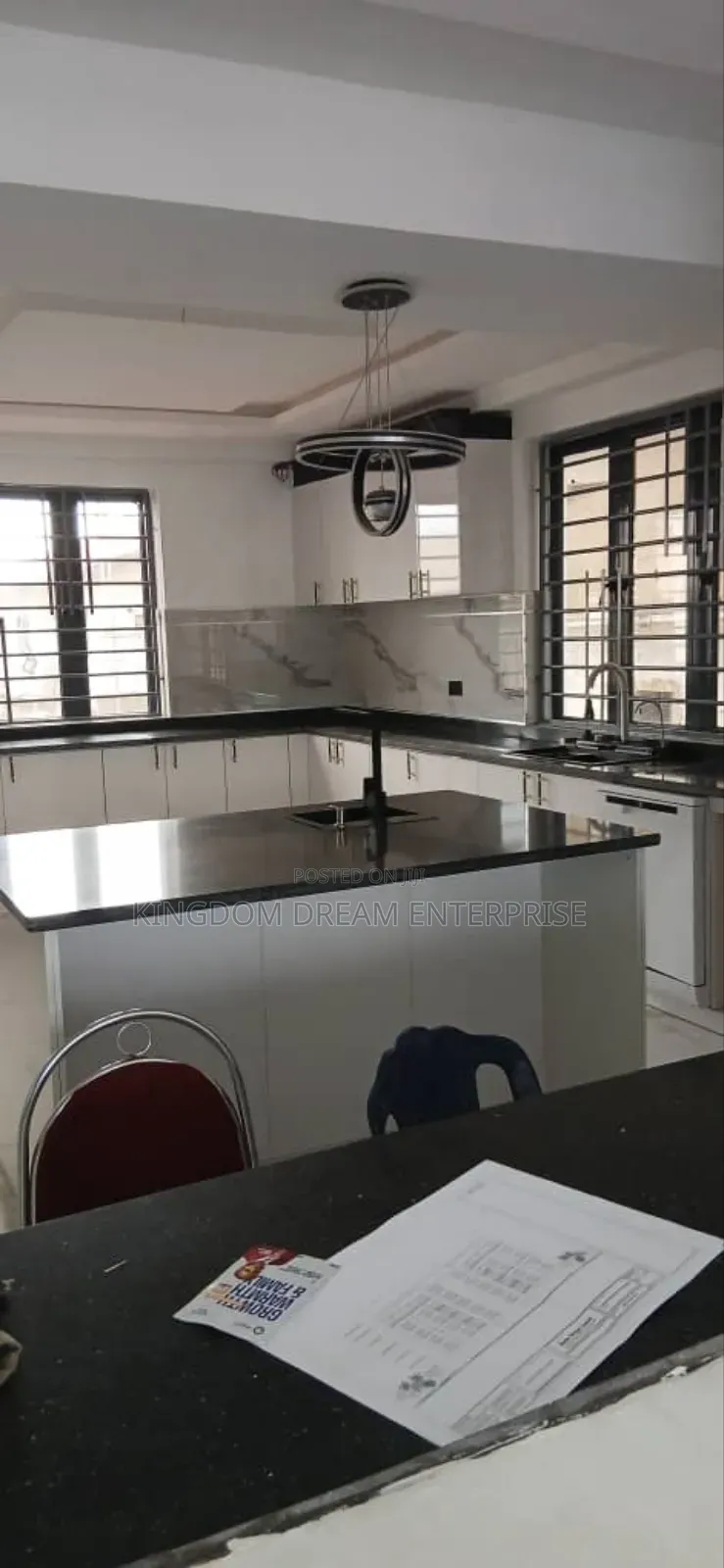 5bdrm House in Omole Phase 1 for sale