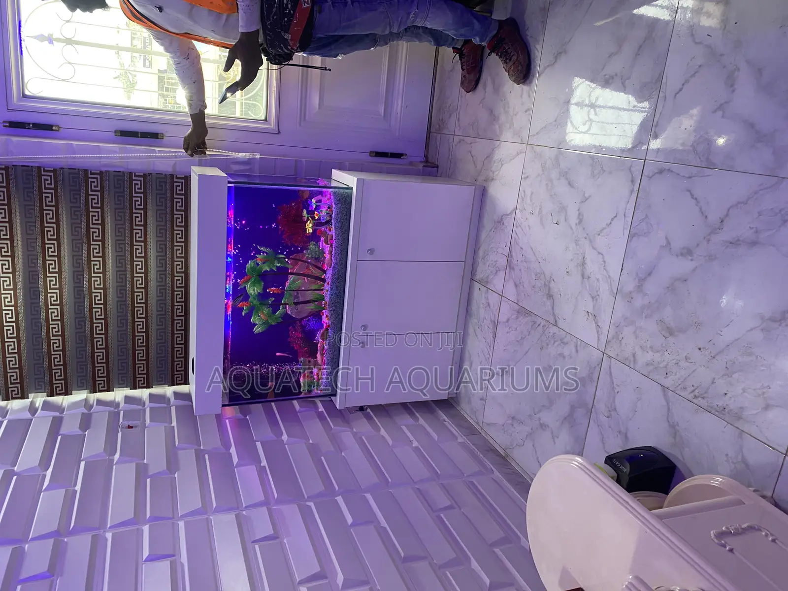 Aquarium With Stand