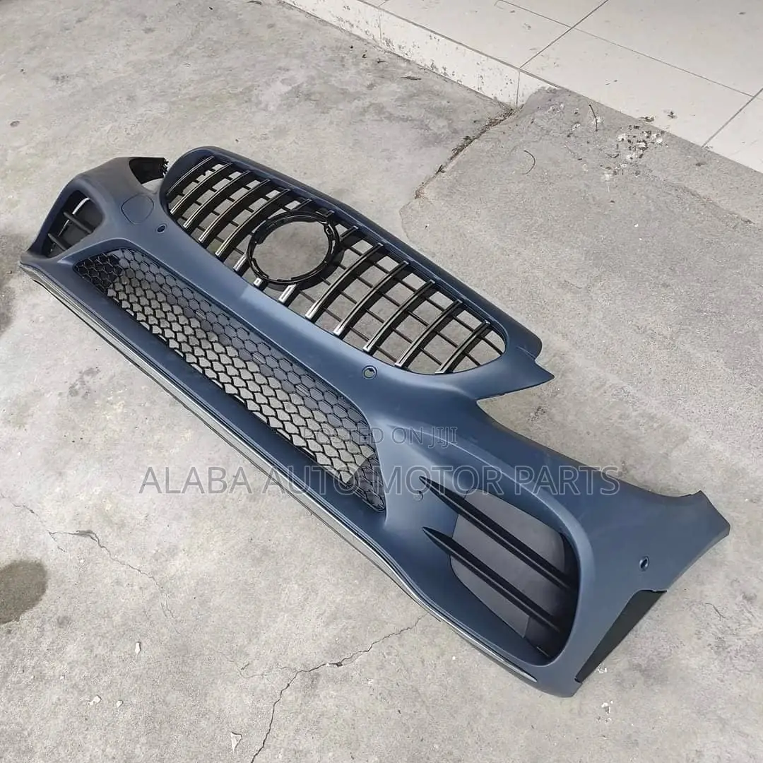 Mercedes Benz Underneath, Bumper and Shock