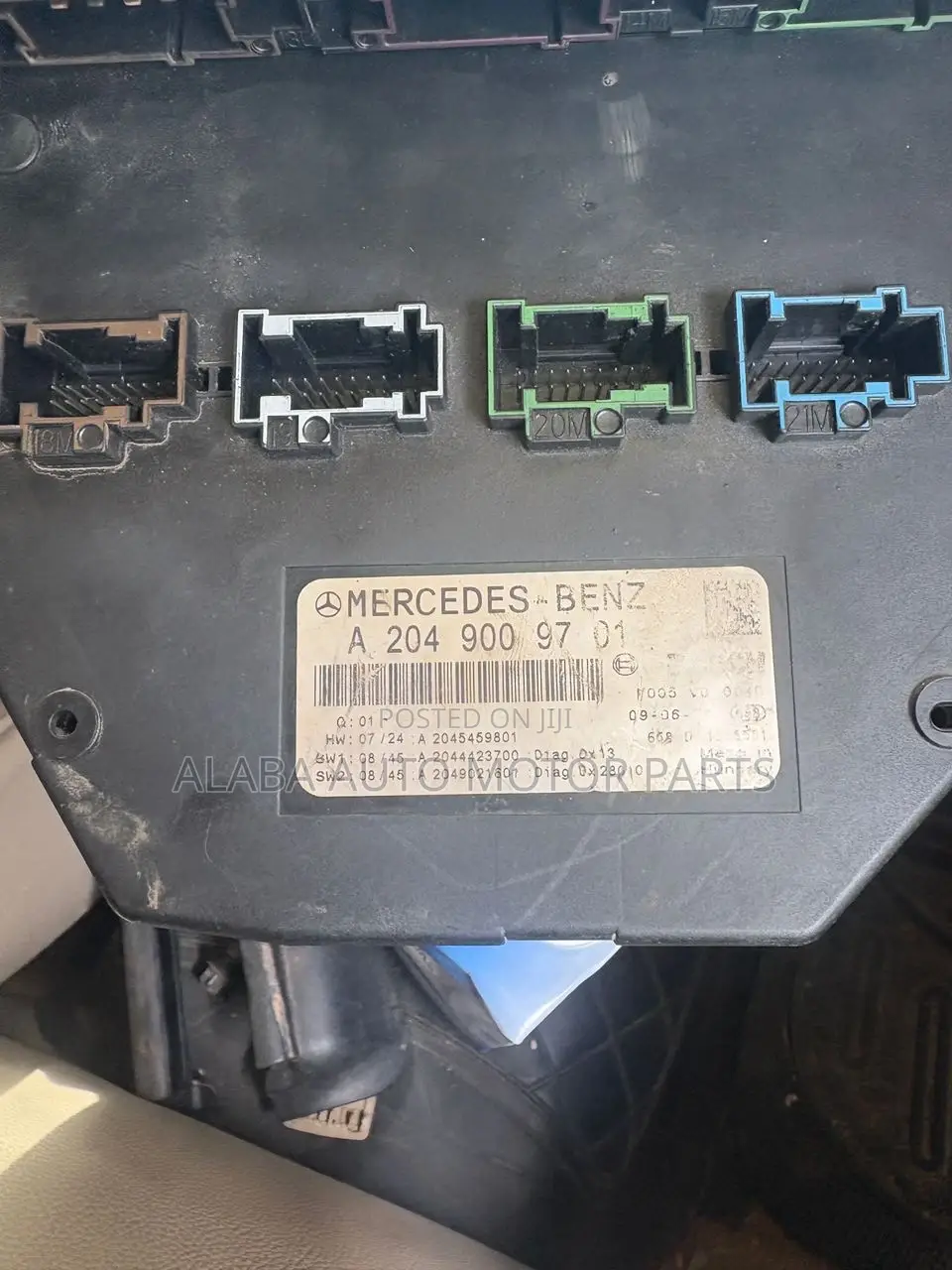 Mercedes Benz Underneath, Bumper and Shock
