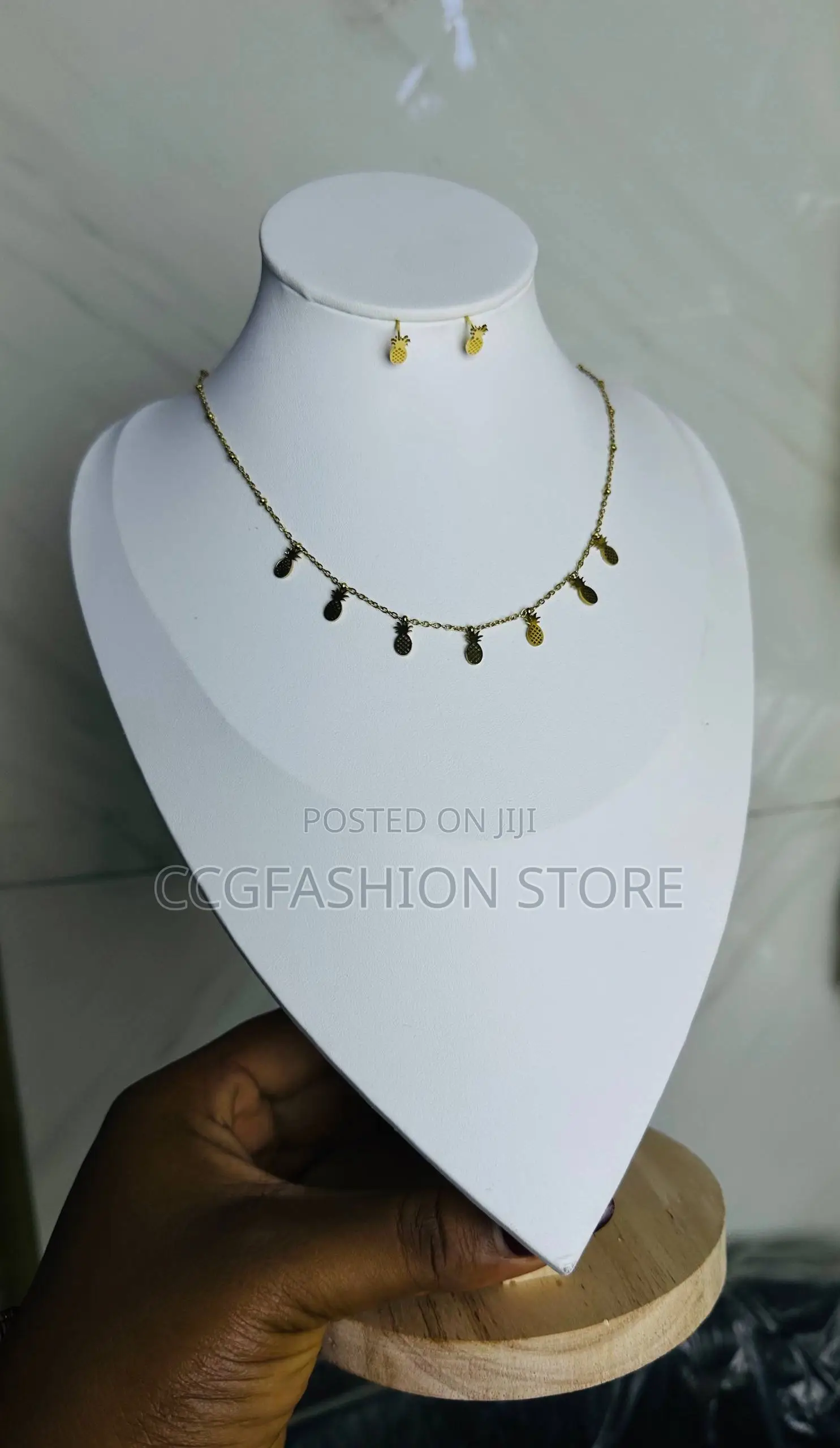 None Tarnish Simple Stainless Steel Necklaces Set