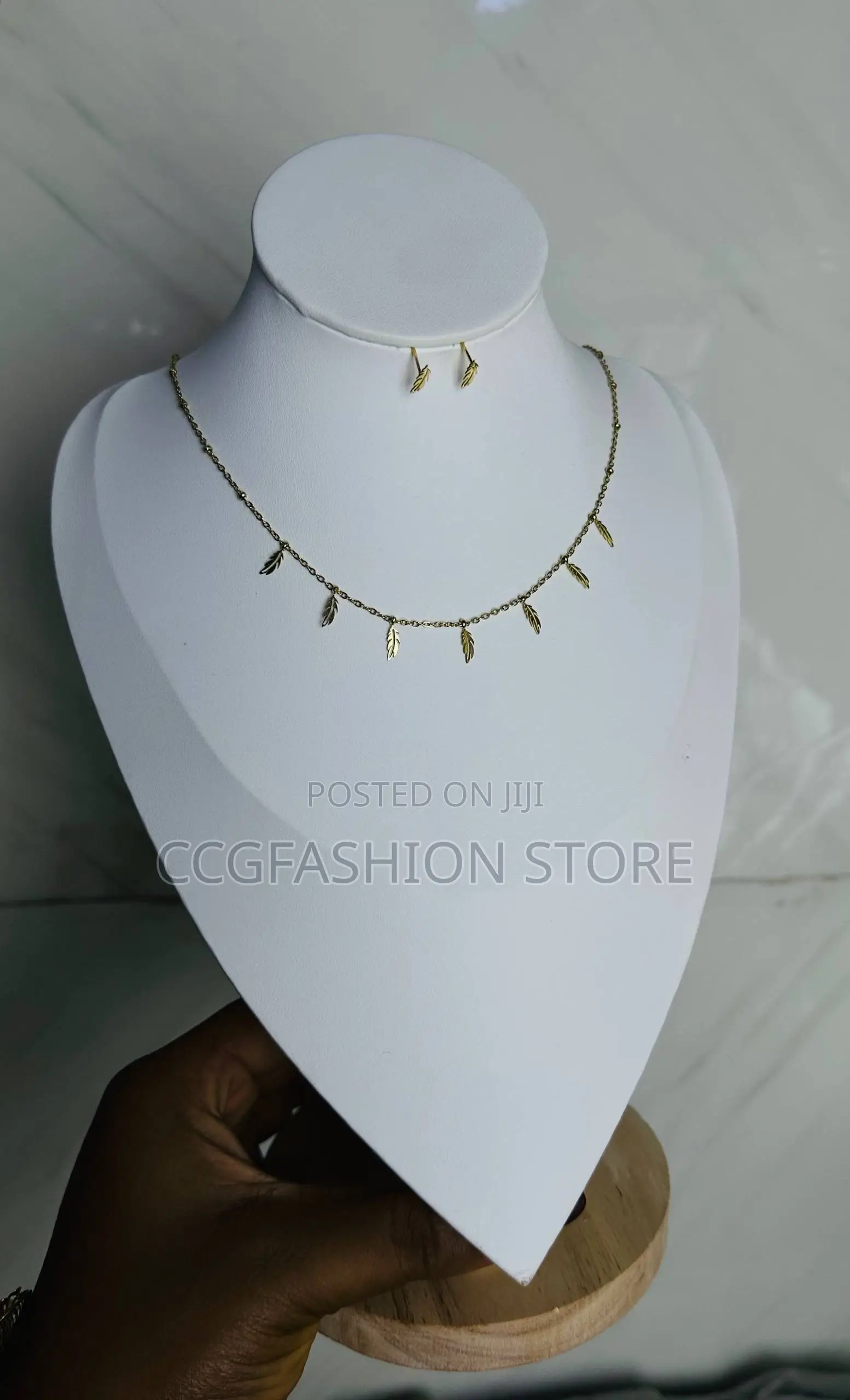 None Tarnish Simple Stainless Steel Necklaces Set