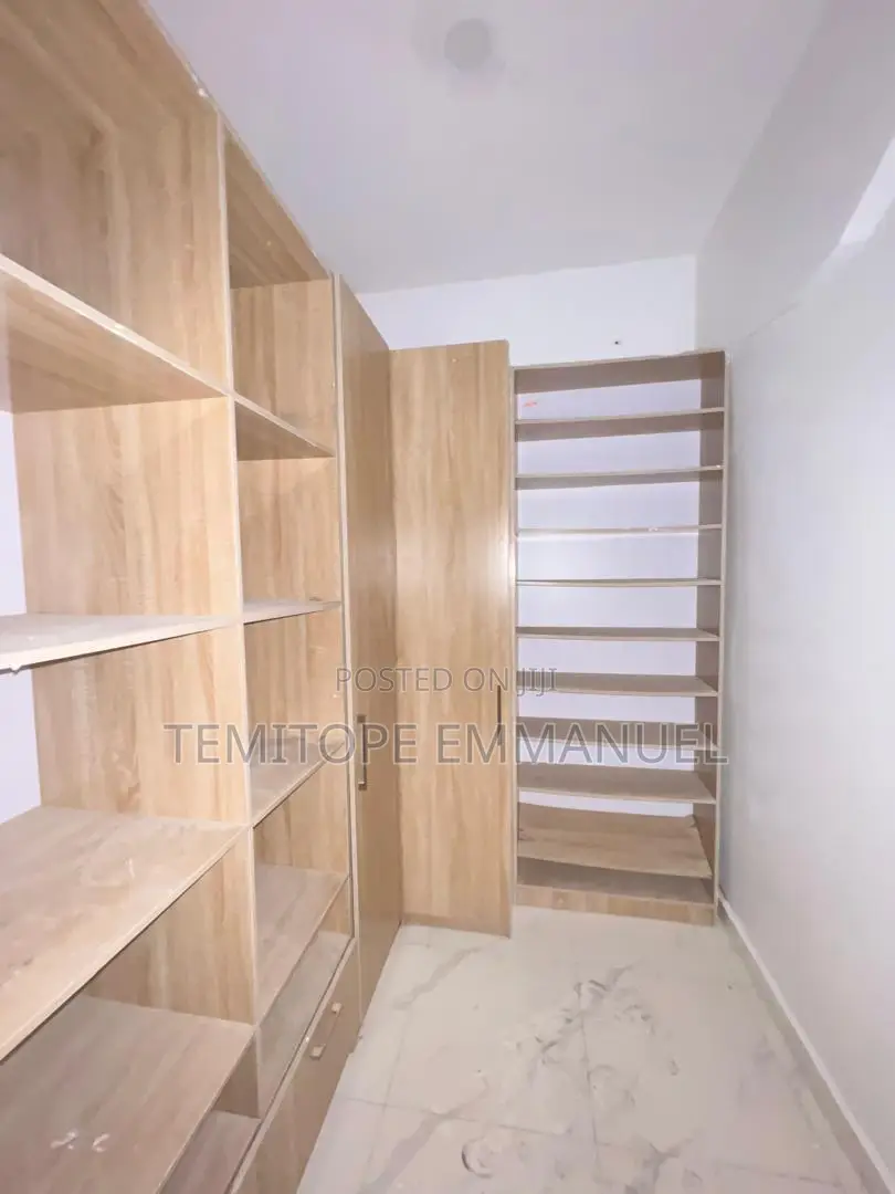 Furnished 5bdrm Duplex in Lekki, Phase 1 for sale