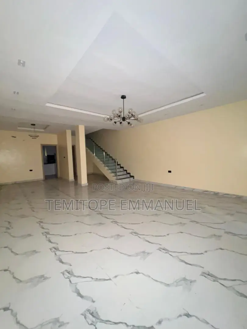 Furnished 5bdrm Duplex in Lekki, Phase 1 for sale