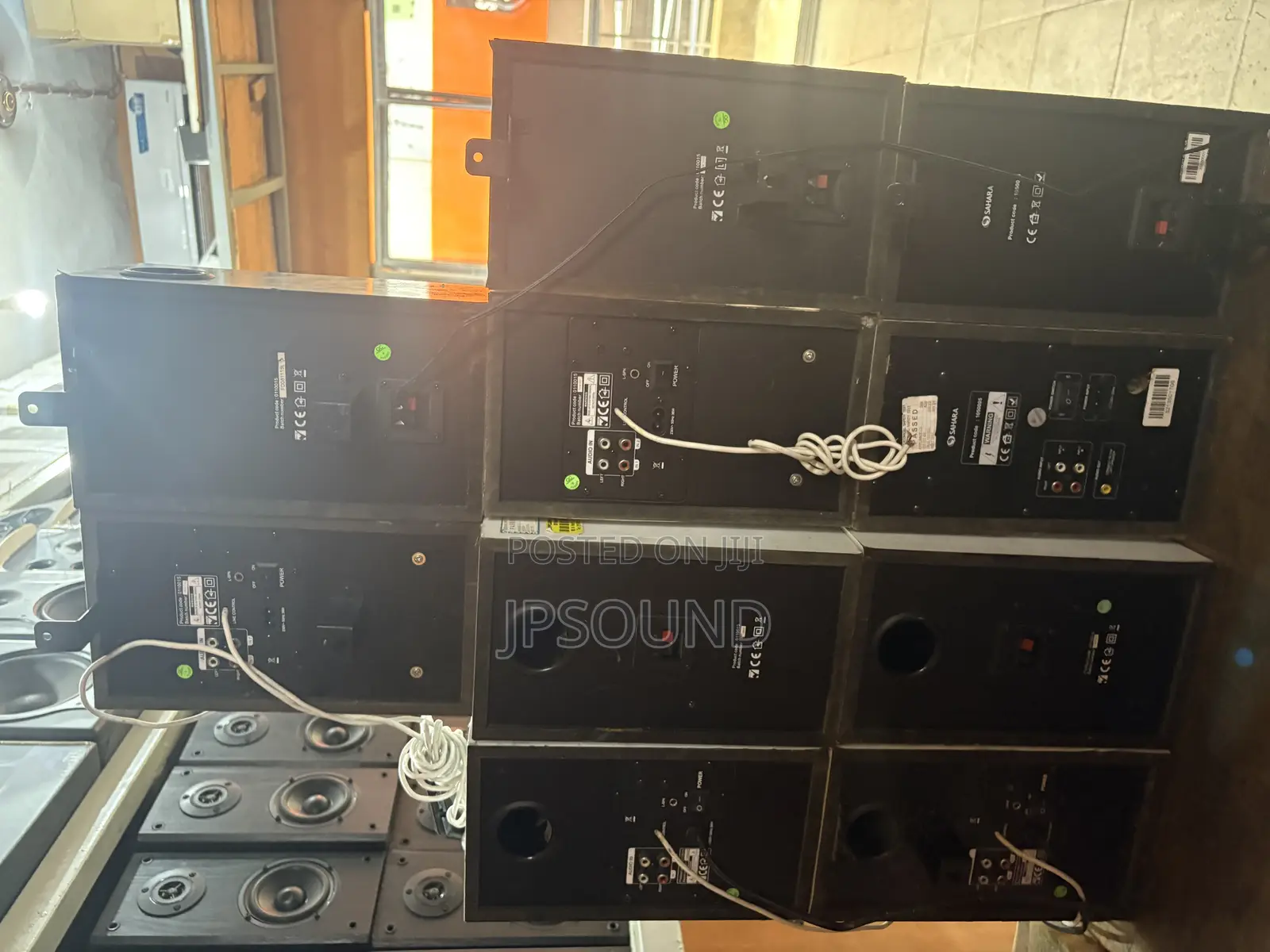 London  Use Studio Monitor