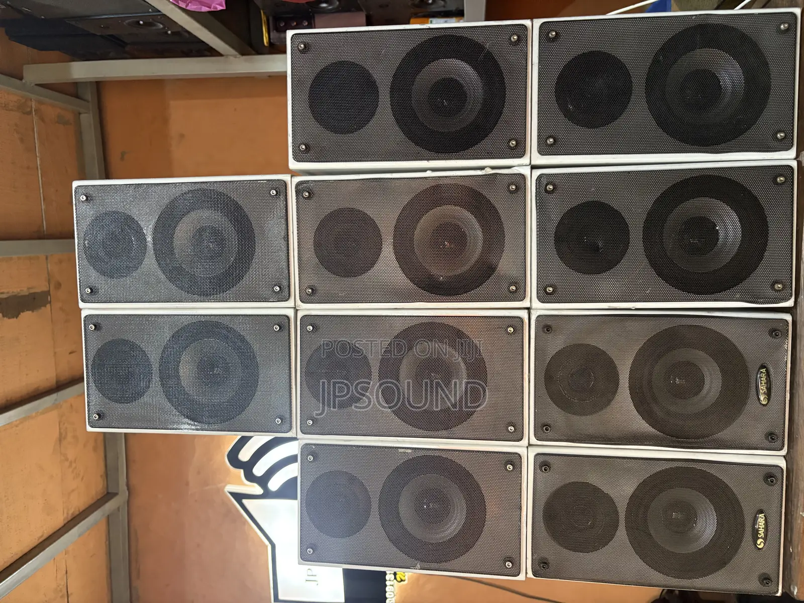 London  Use Studio Monitor