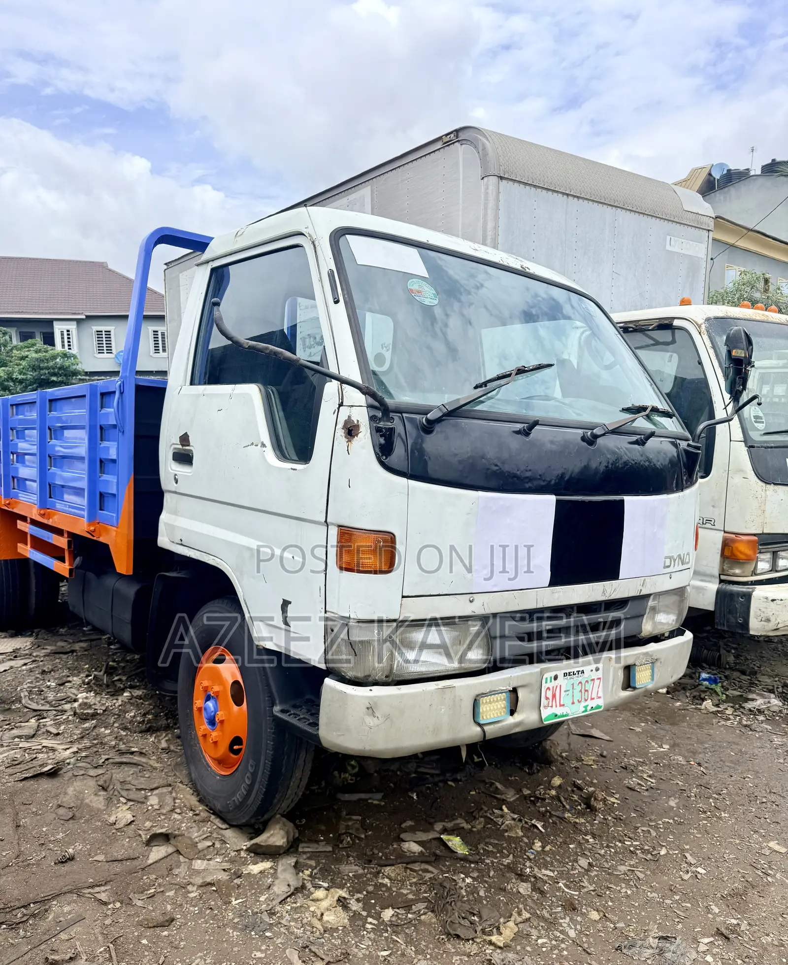 Toyota Dyna 200 Long Frame Dropped Sided Body