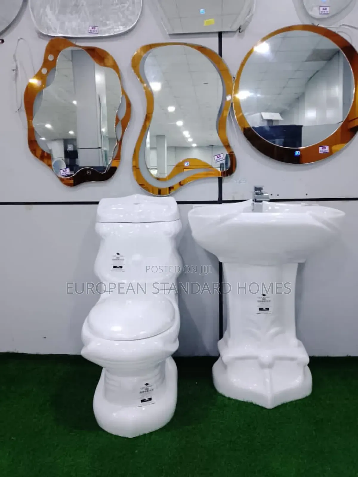 Royal Luxury Toilet Set