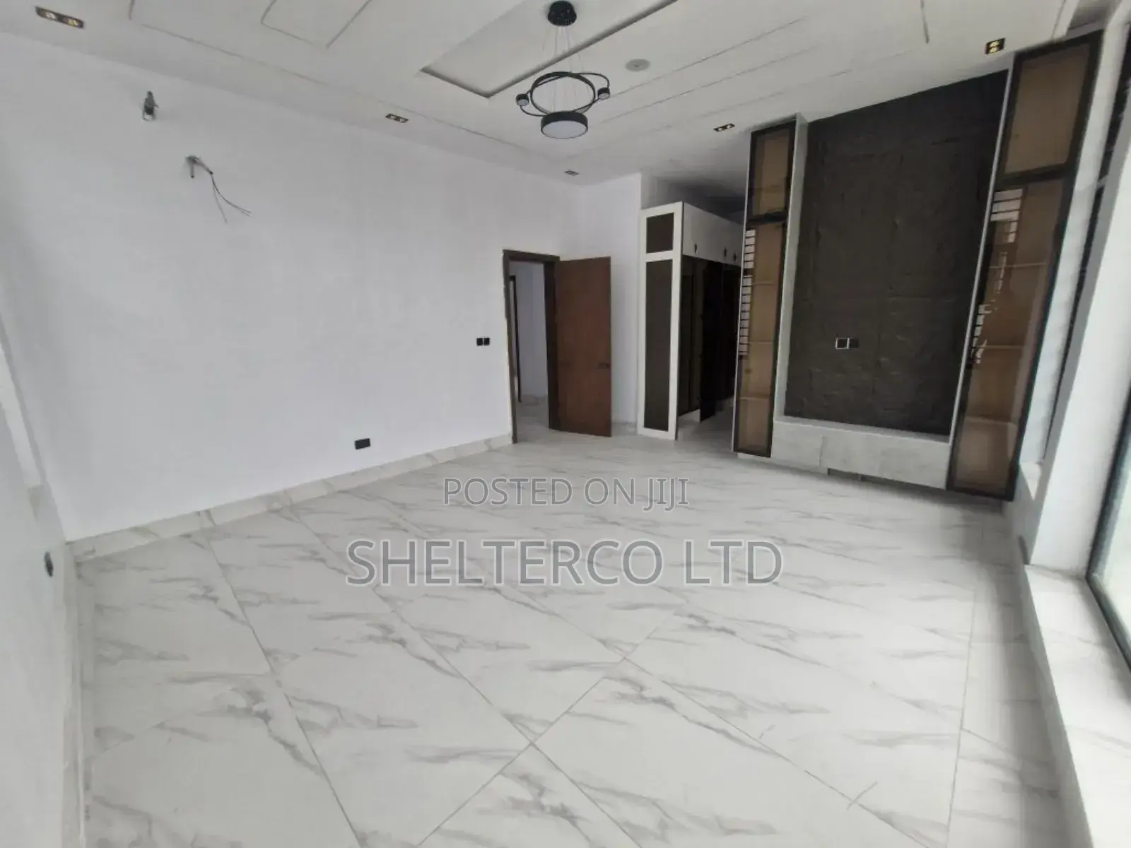 3bdrm Apartment in Gated Close, Ogba for sale