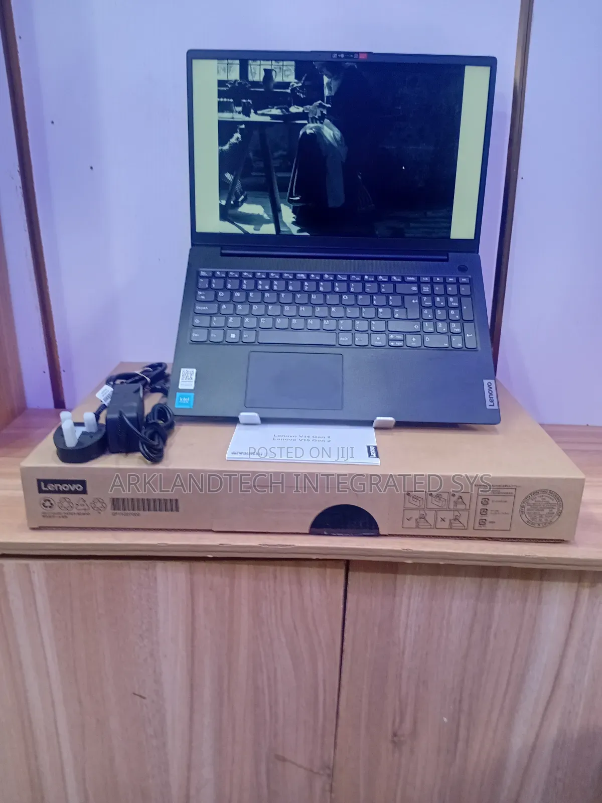 New Laptop Lenovo IdeaPad 530S 8GB Intel Celeron SSD 256GB