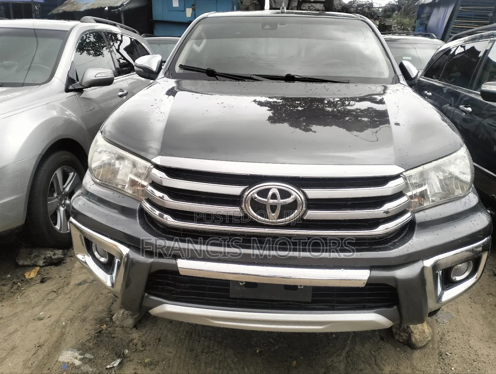 Toyota Hilux 2020 Gray