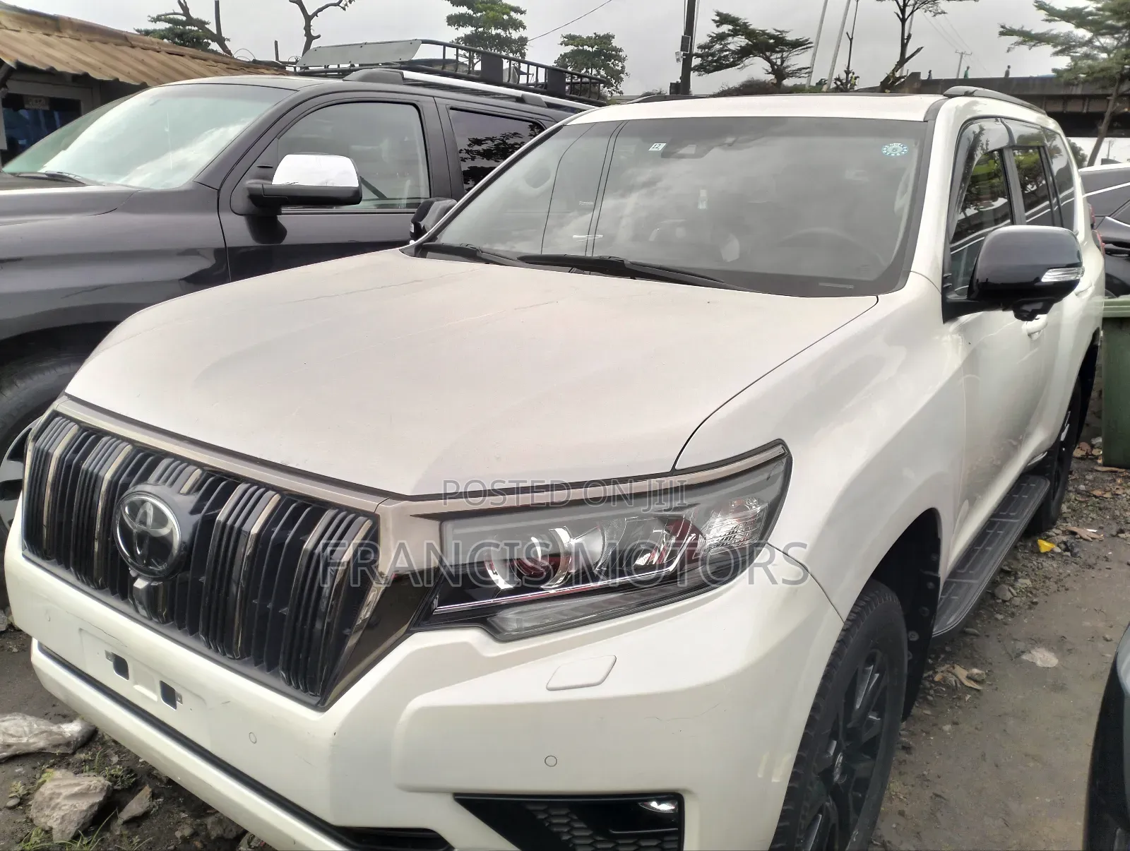 Toyota Land Cruiser Prado 2023 White