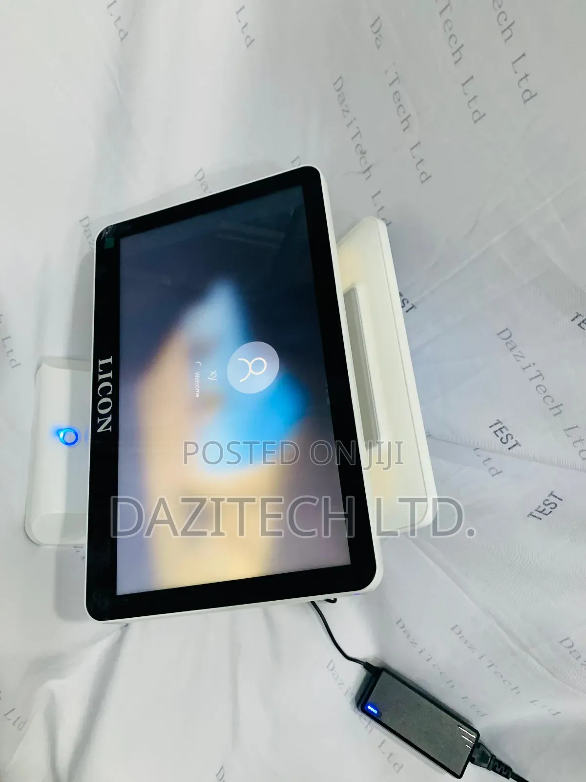 Licon Double Screen Pos Core I5 (White)