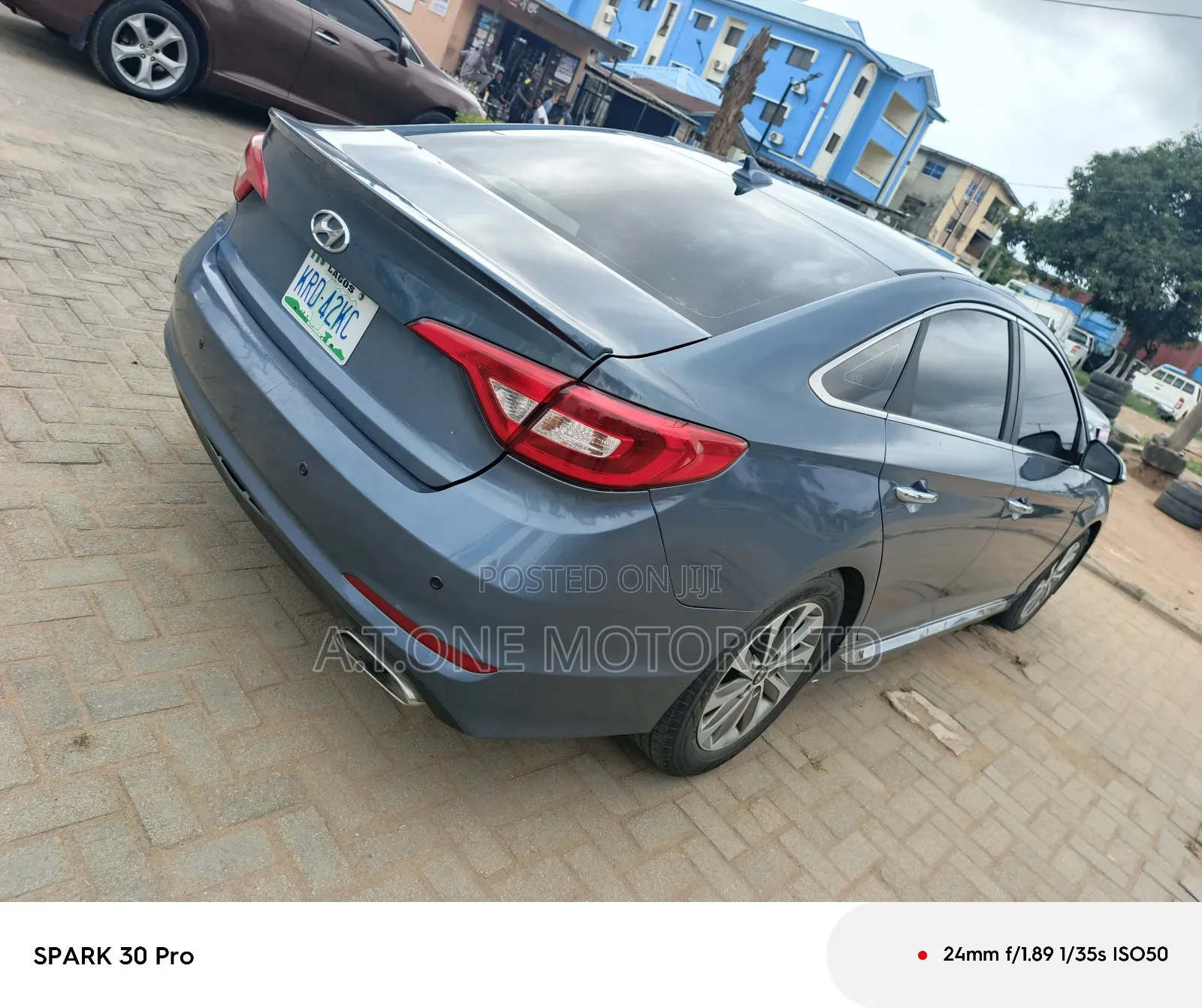 Hyundai Sonata Base Sedan FWD (2.4L 4cyl 6A) 2016 Blue