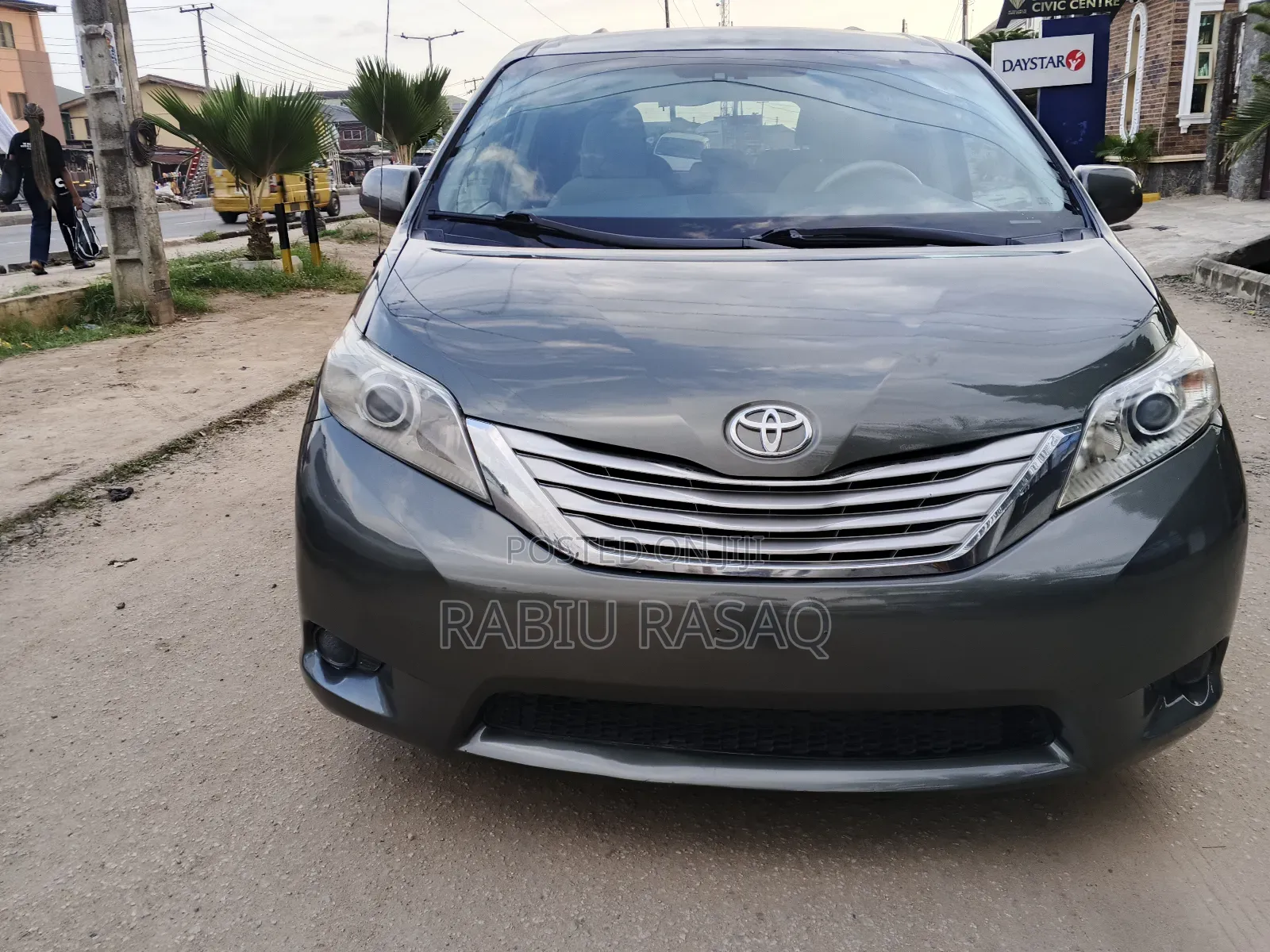 Toyota Sienna 2011 Gray