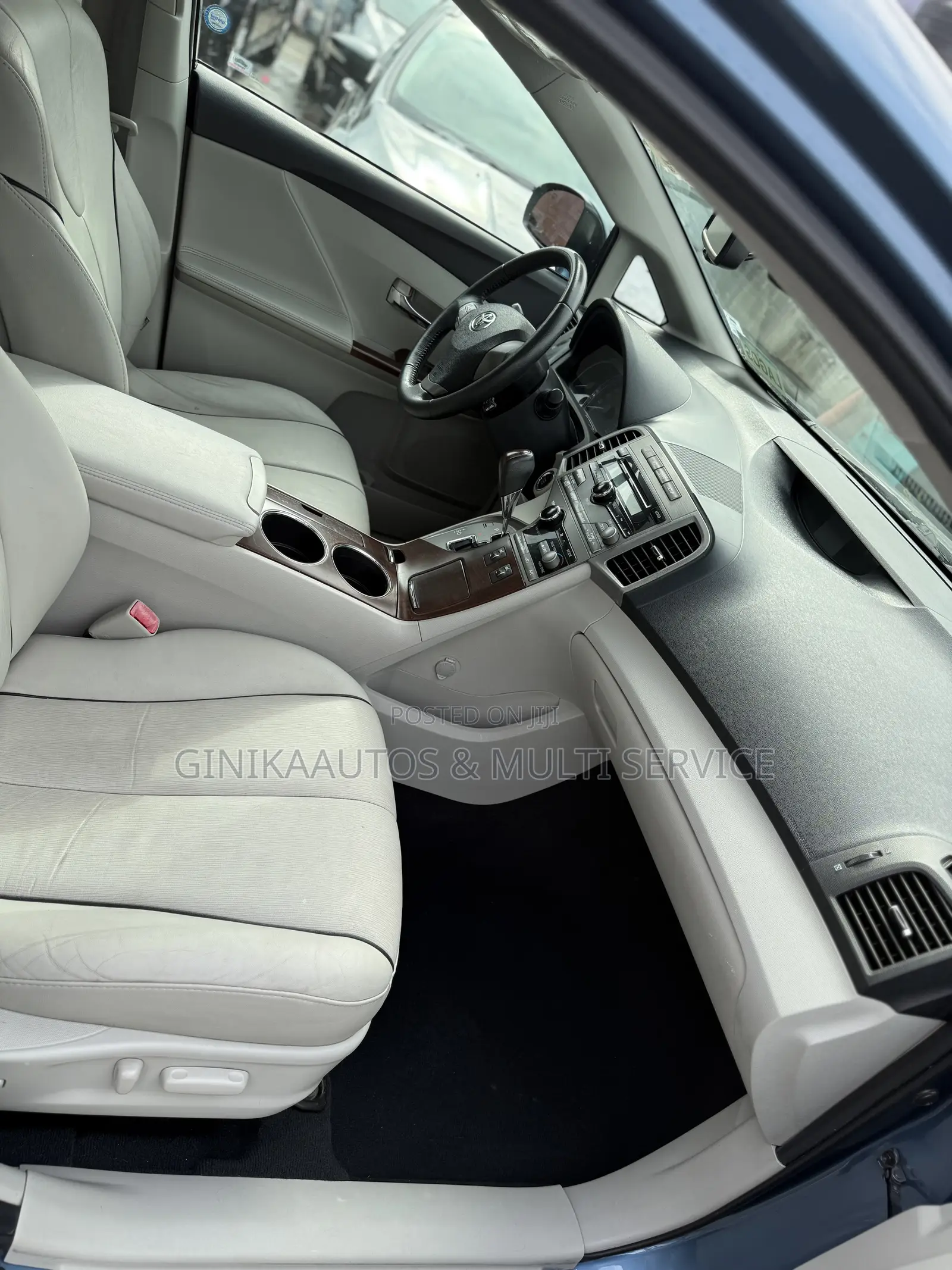 Toyota Venza V6 AWD 2010 Blue