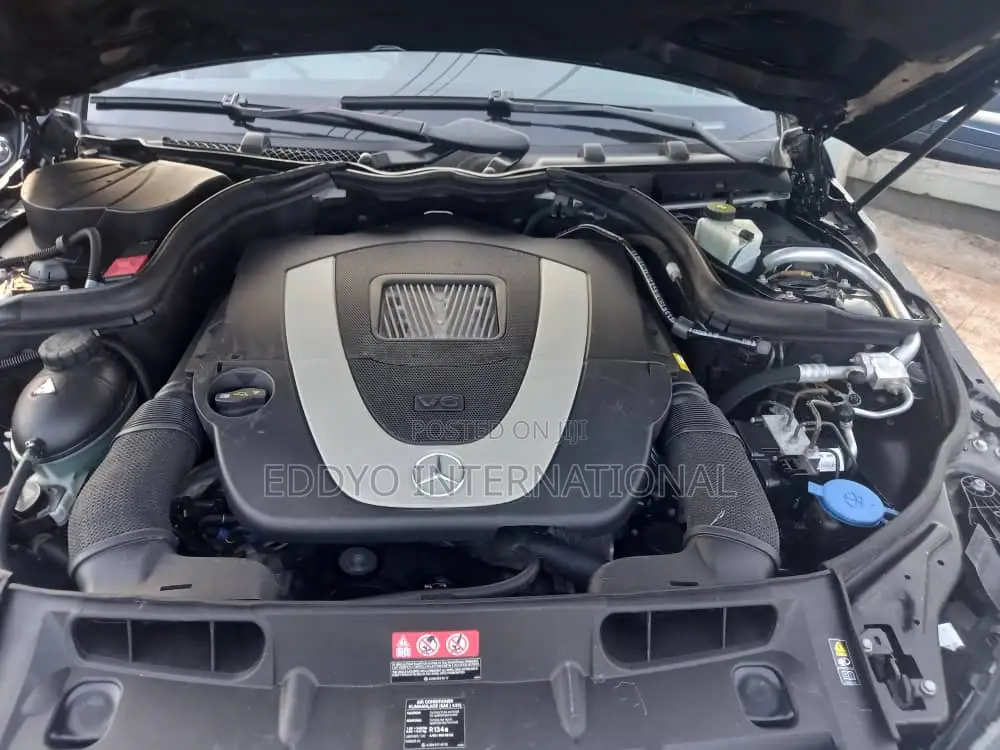 Mercedes-Benz C300 Luxury 4Matic Sedan AWD (3.5L 6cyl 7A) 2013 Black