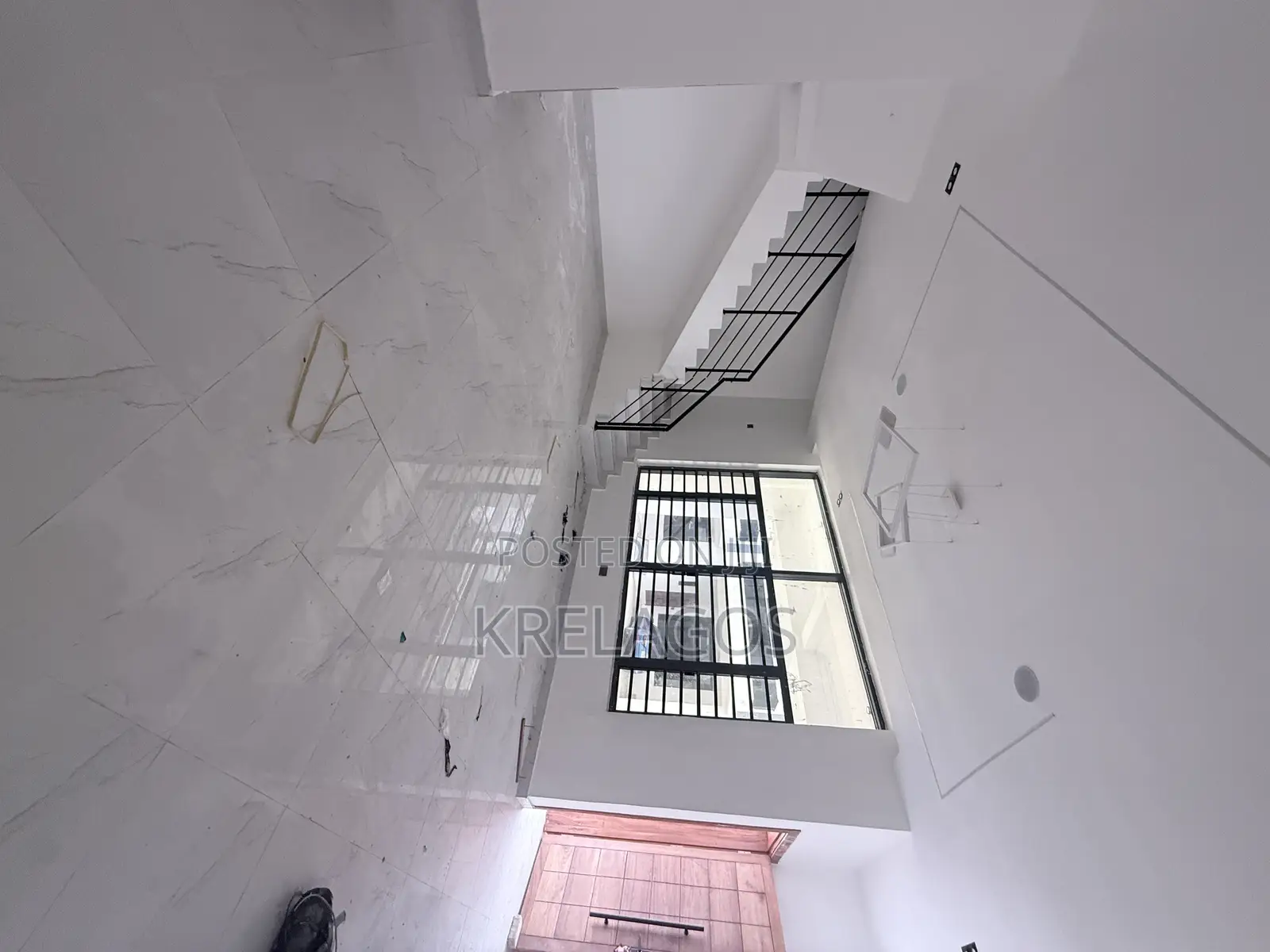 4bdrm Duplex in Off Lekki-Epe Expressway for sale