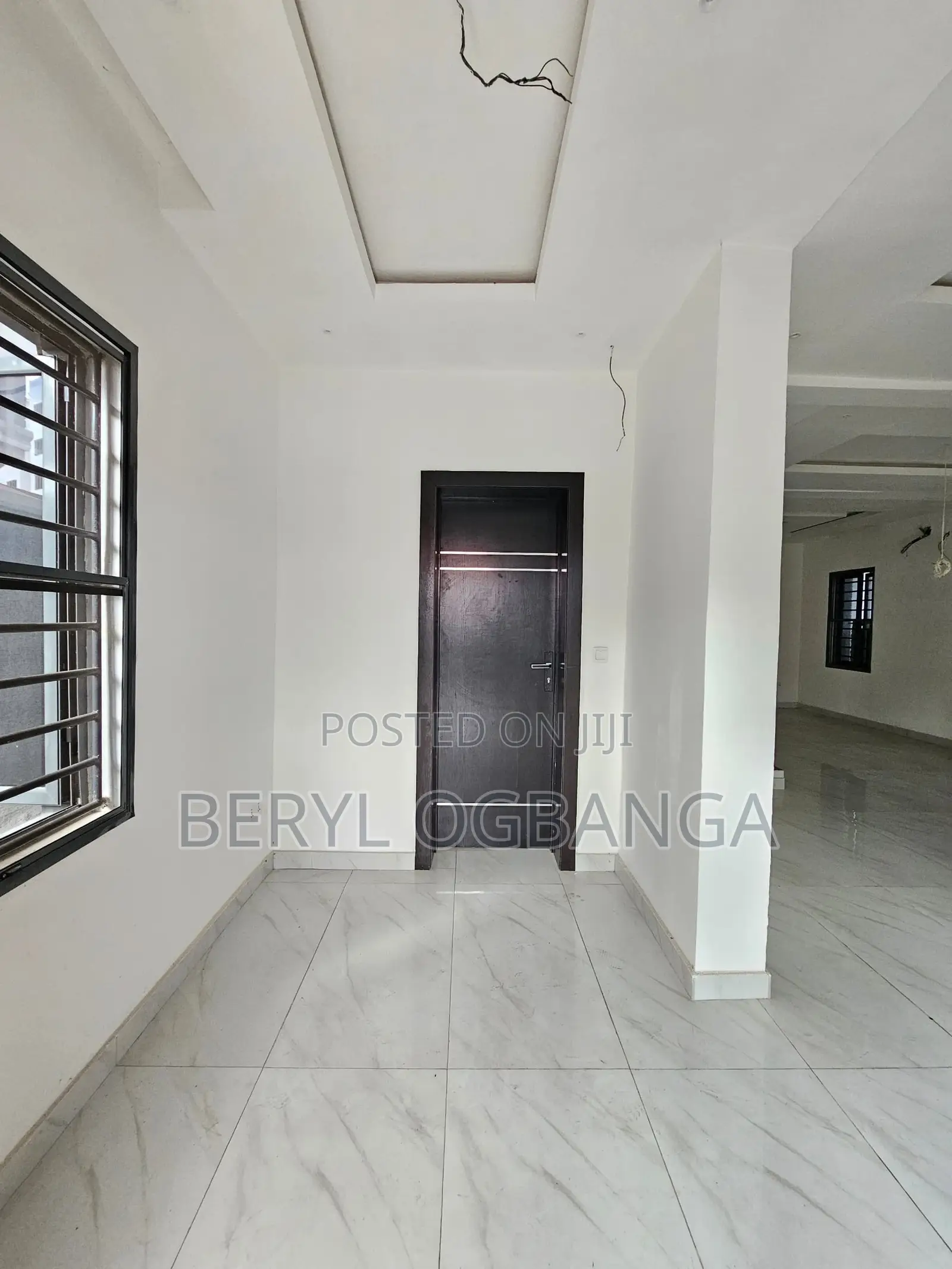 5bdrm Townhouse/Terrace in Ikate for sale