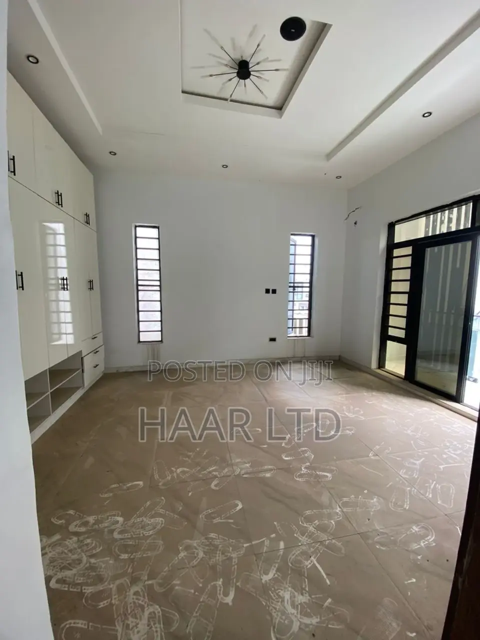 4bdrm Townhouse/Terrace in Lekki Phase 2 for sale