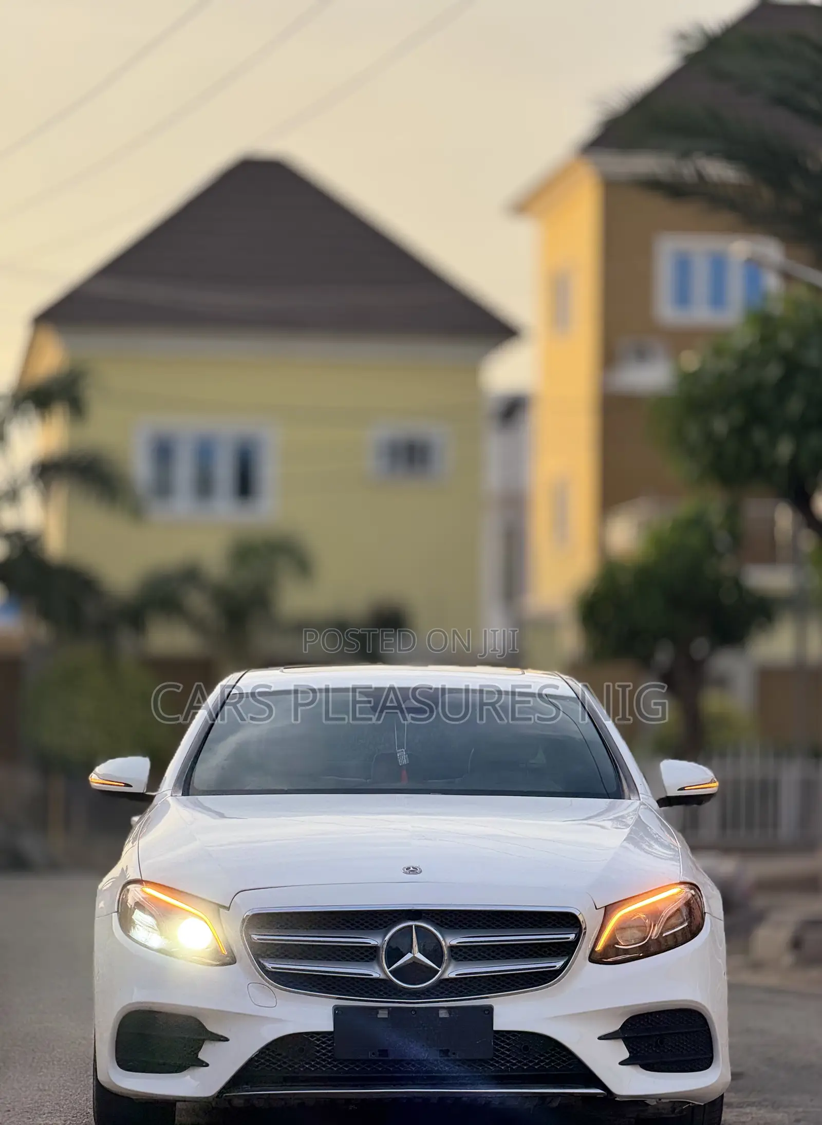 Mercedes-Benz E300 2019 White