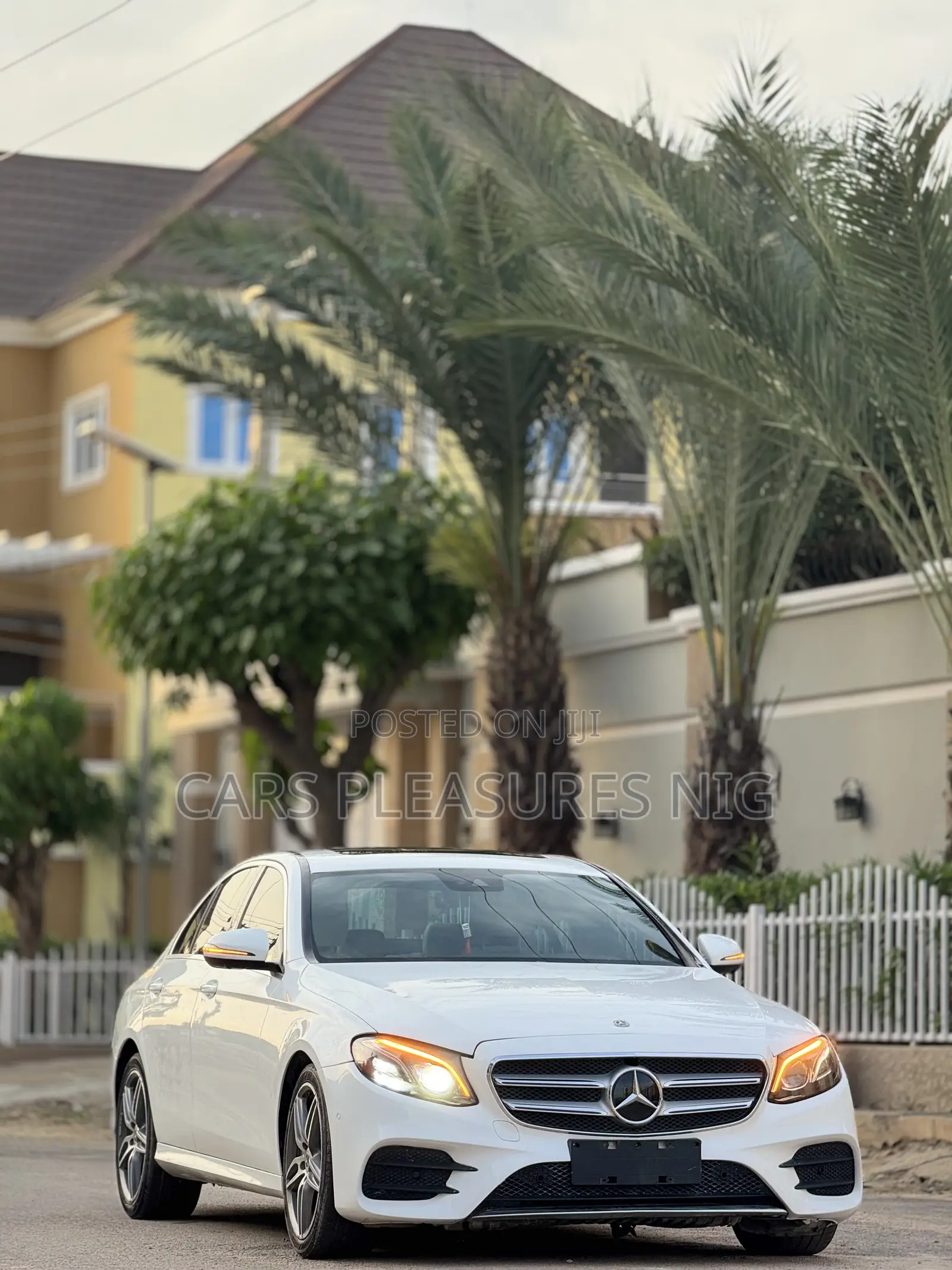 Mercedes-Benz E300 2019 White