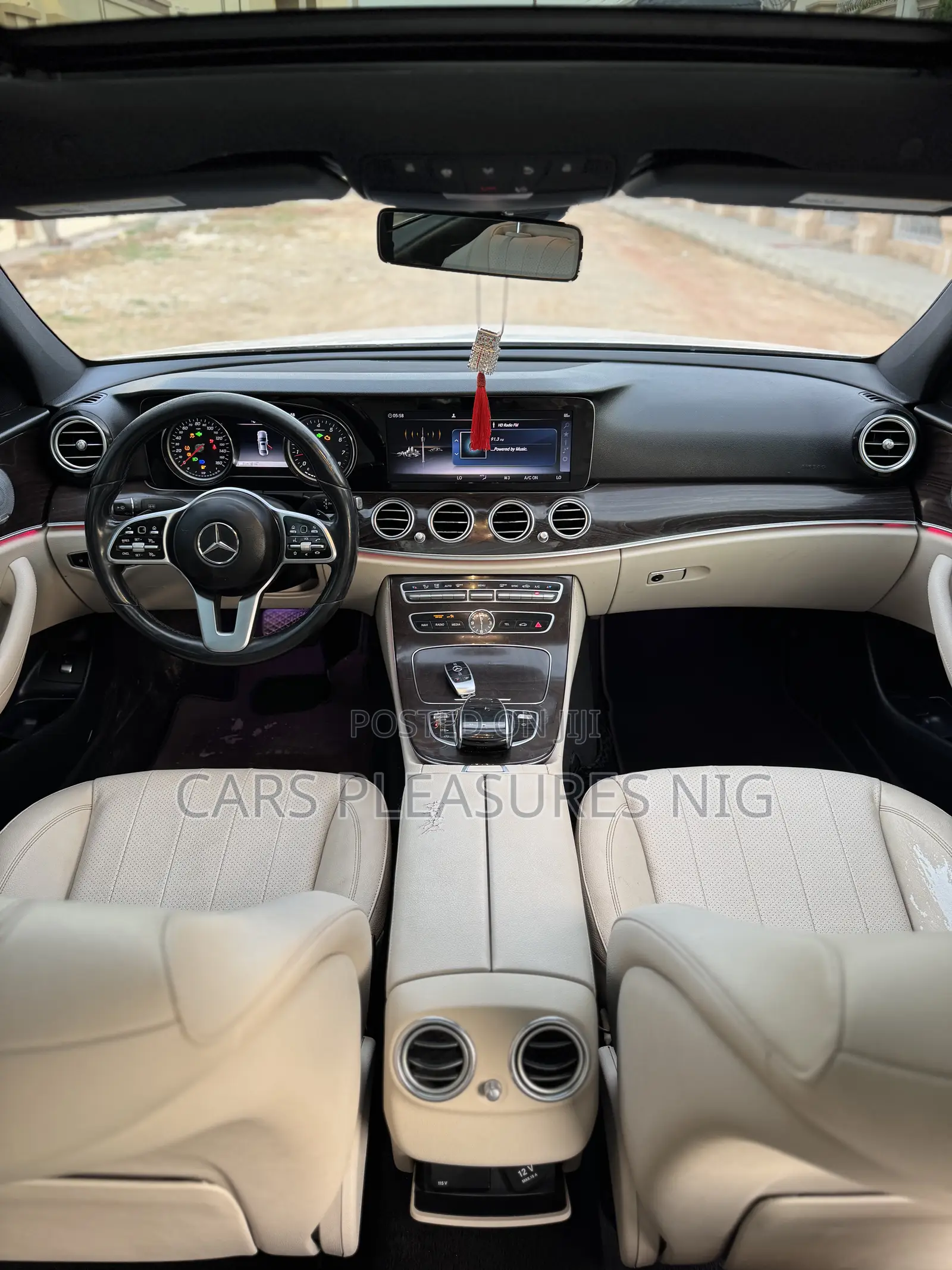 Mercedes-Benz E300 2019 White