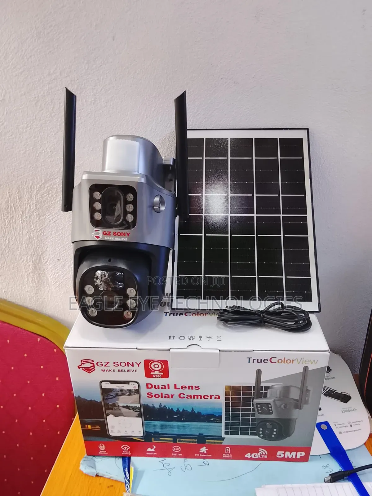 V380 Pro Solar Camera