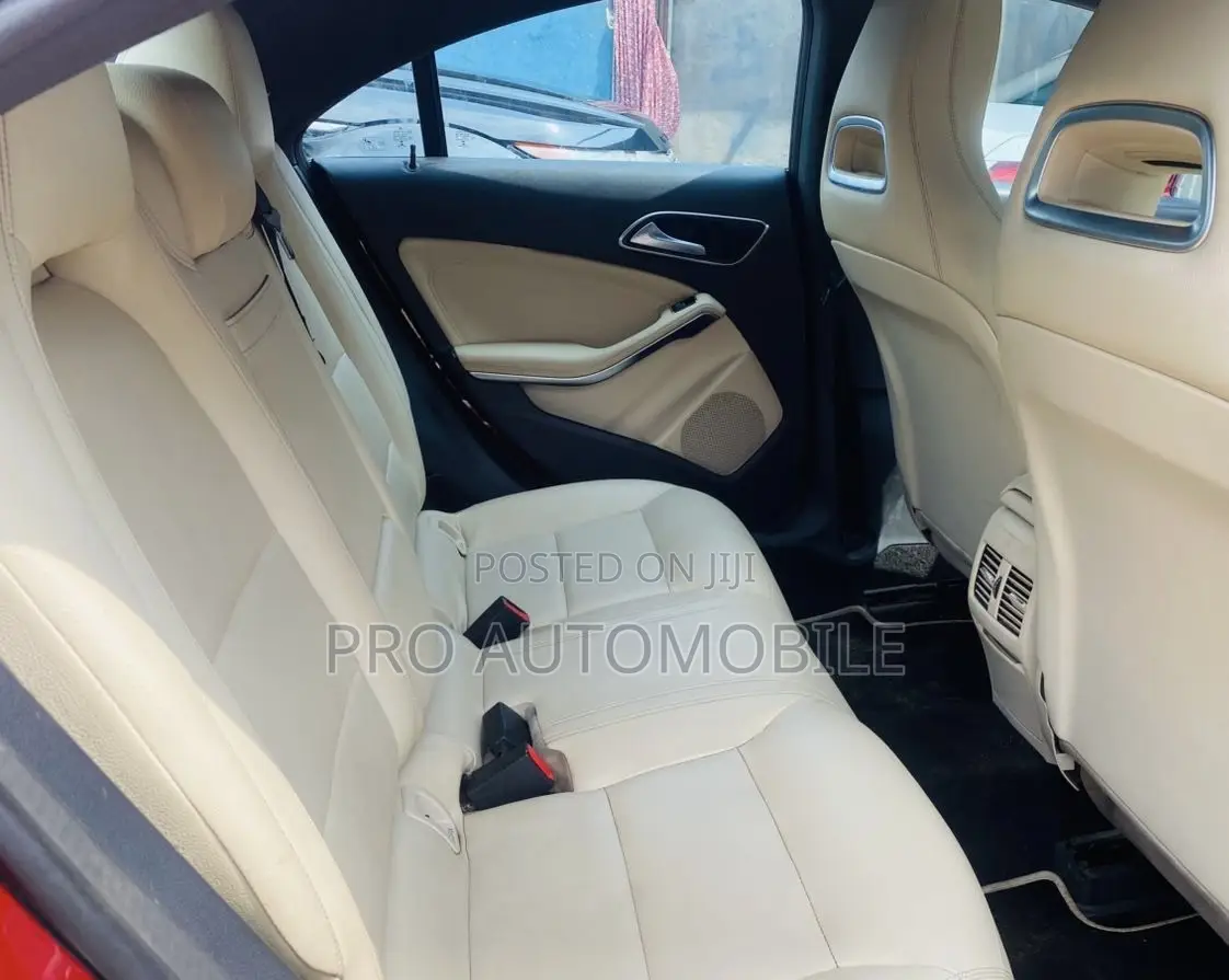 Mercedes-Benz CLA-Class CLA 250 4MATIC Sedan 2015 Red