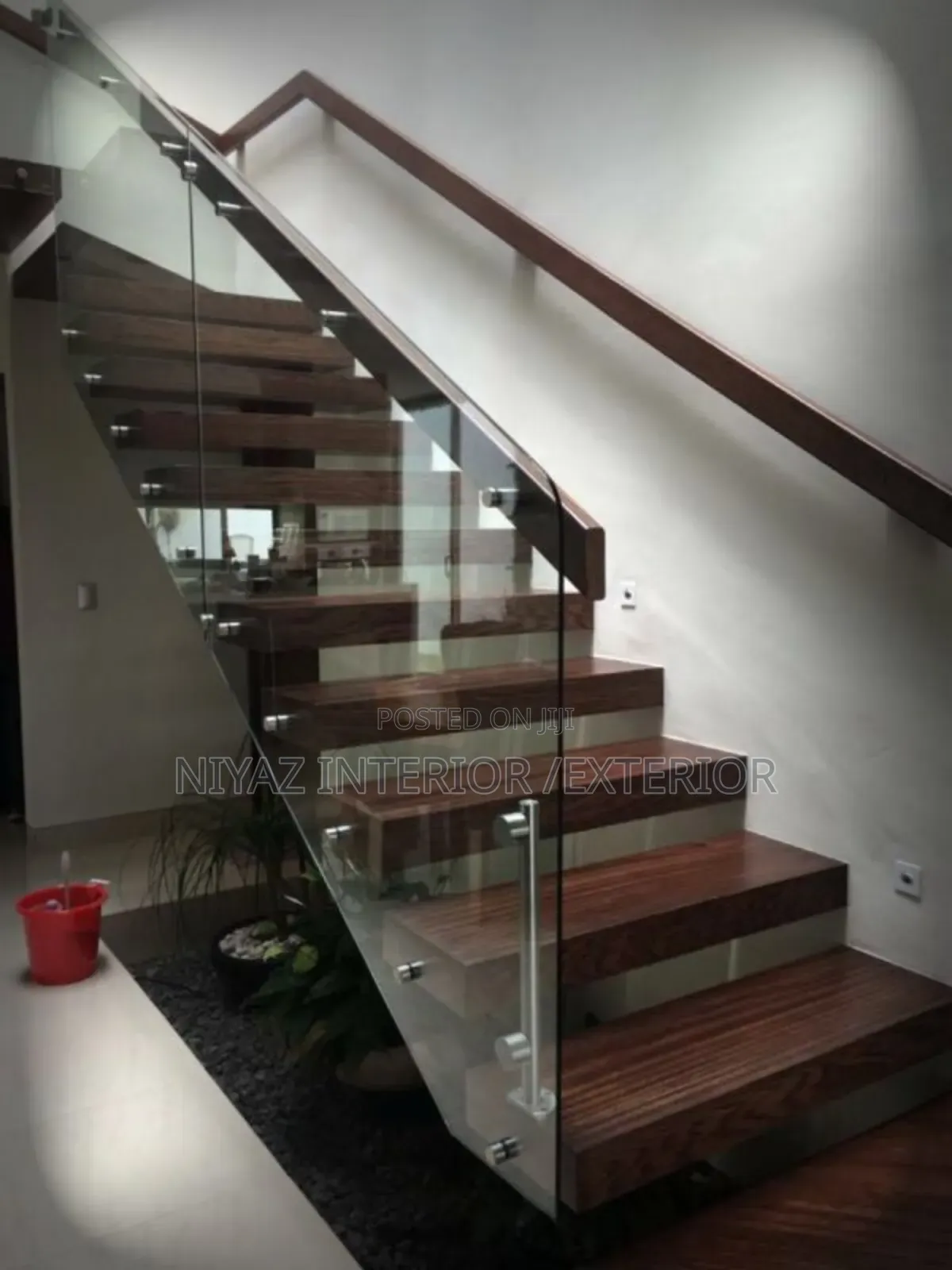 Stair Railings 10mm Tampere Mahogany Wood