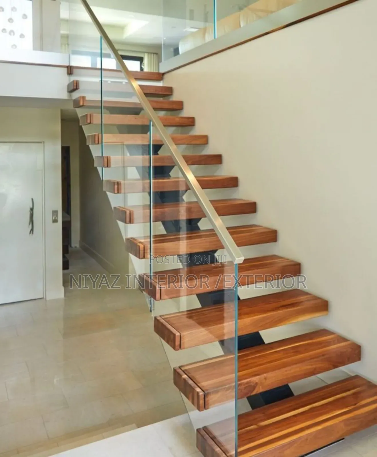 Stair Railings 10mm Tampere Mahogany Wood