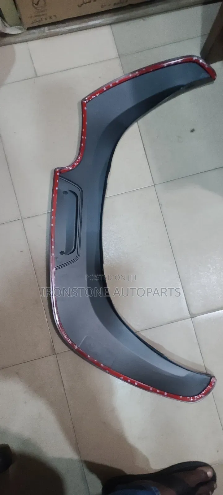 Fender Padded / Chromes for Toyota Hilux 2020/23