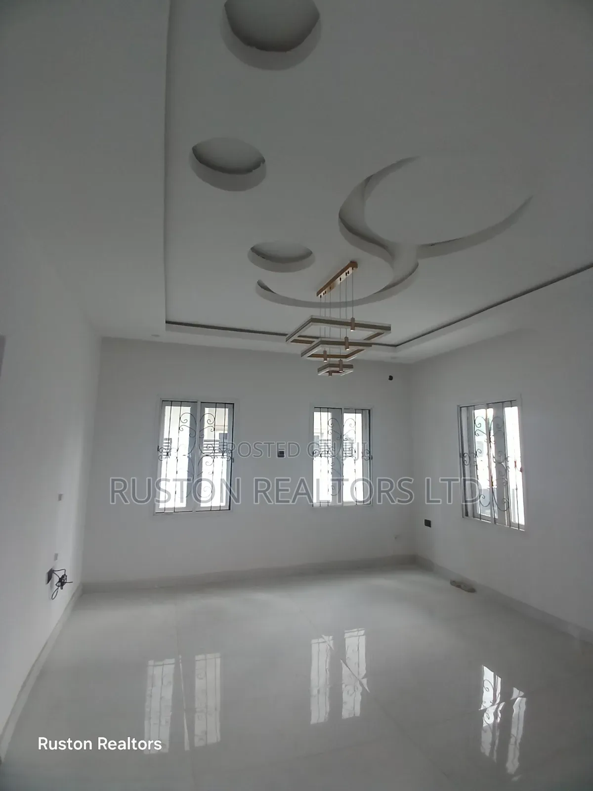 5bdrm Duplex in Bodija for sale