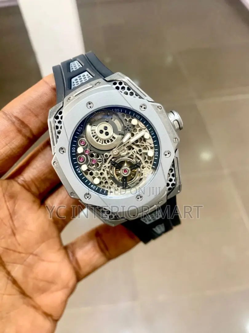 Hublot Pro Wristwatch Black Strap