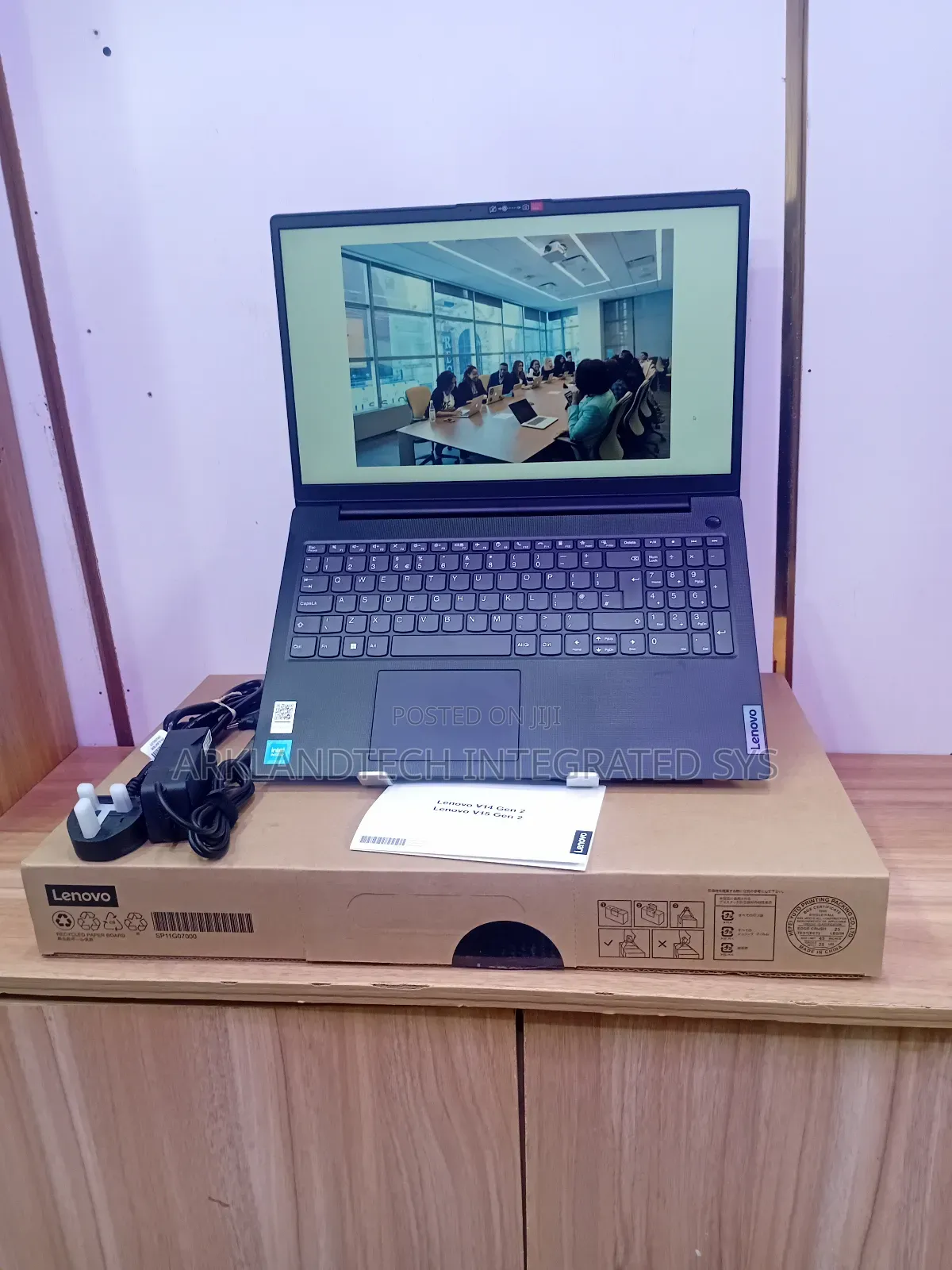 New Laptop Lenovo IdeaPad U300s 8GB Intel Celeron SSD 512GB