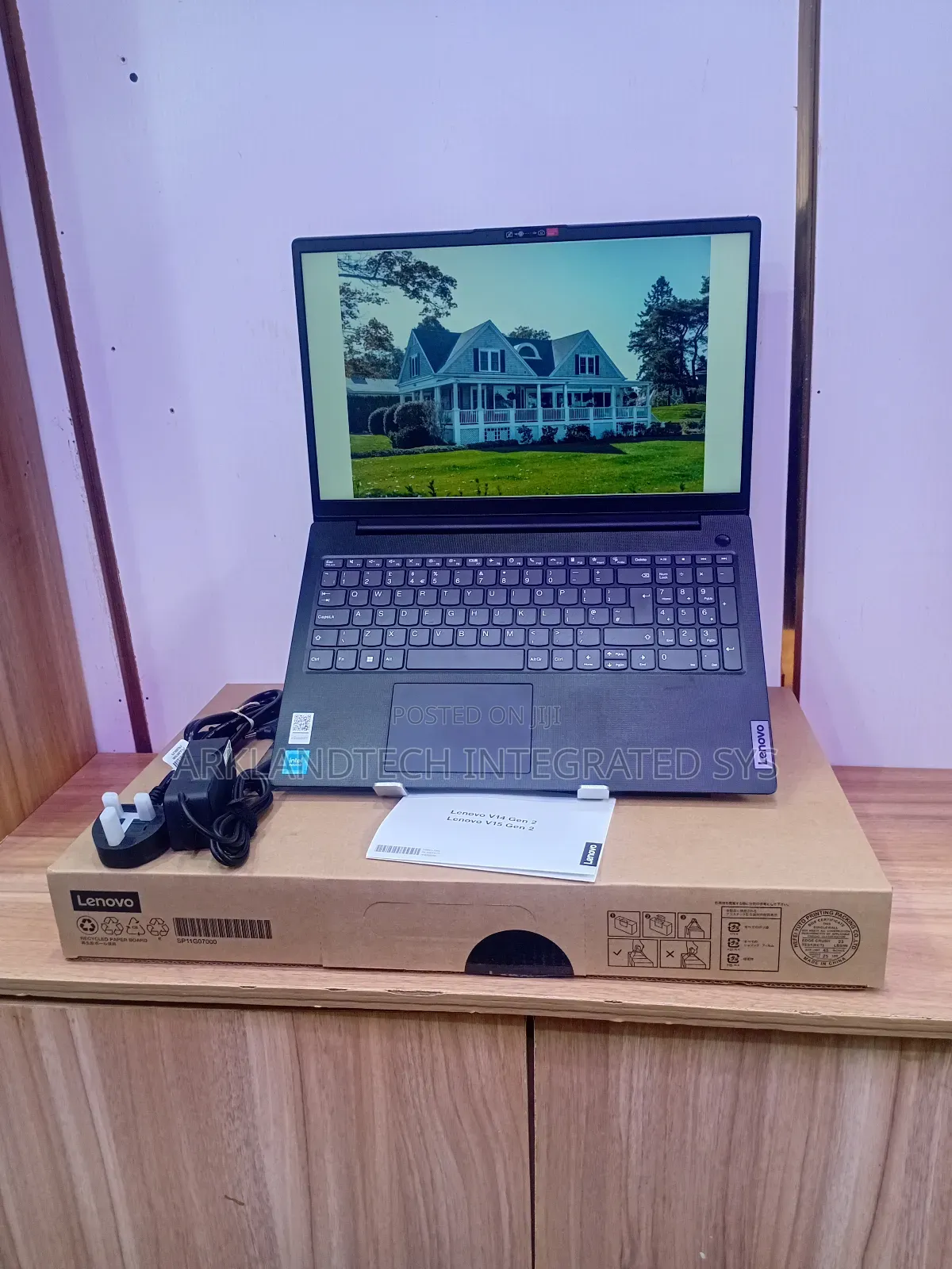 New Laptop Lenovo IdeaPad U310 8GB Intel Celeron SSD 512GB