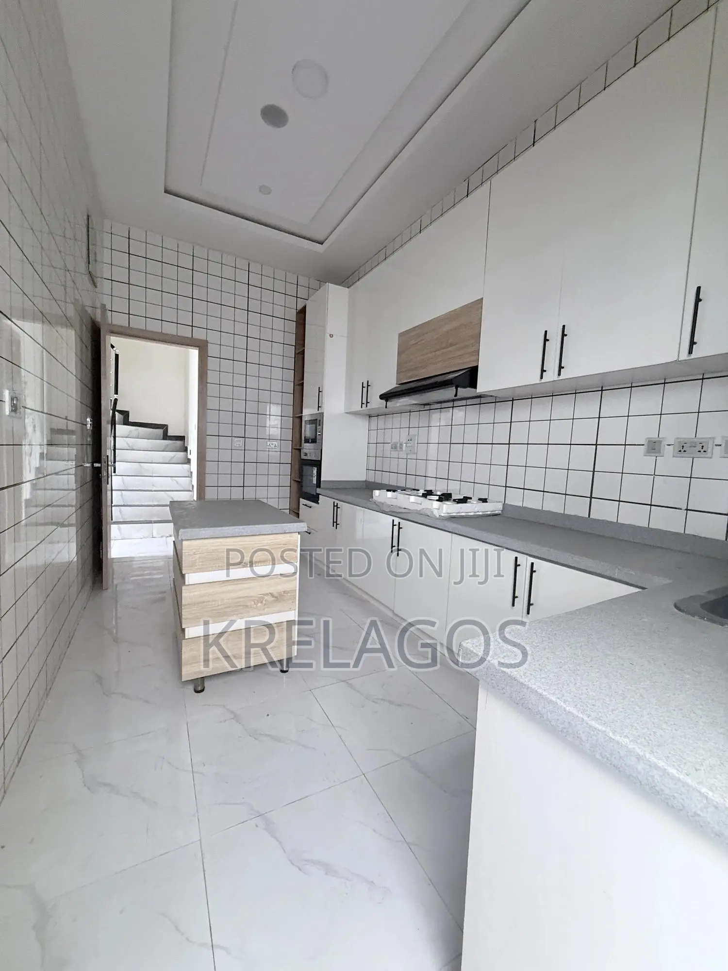 4bdrm Duplex in Off Lekki-Epe Expressway for sale