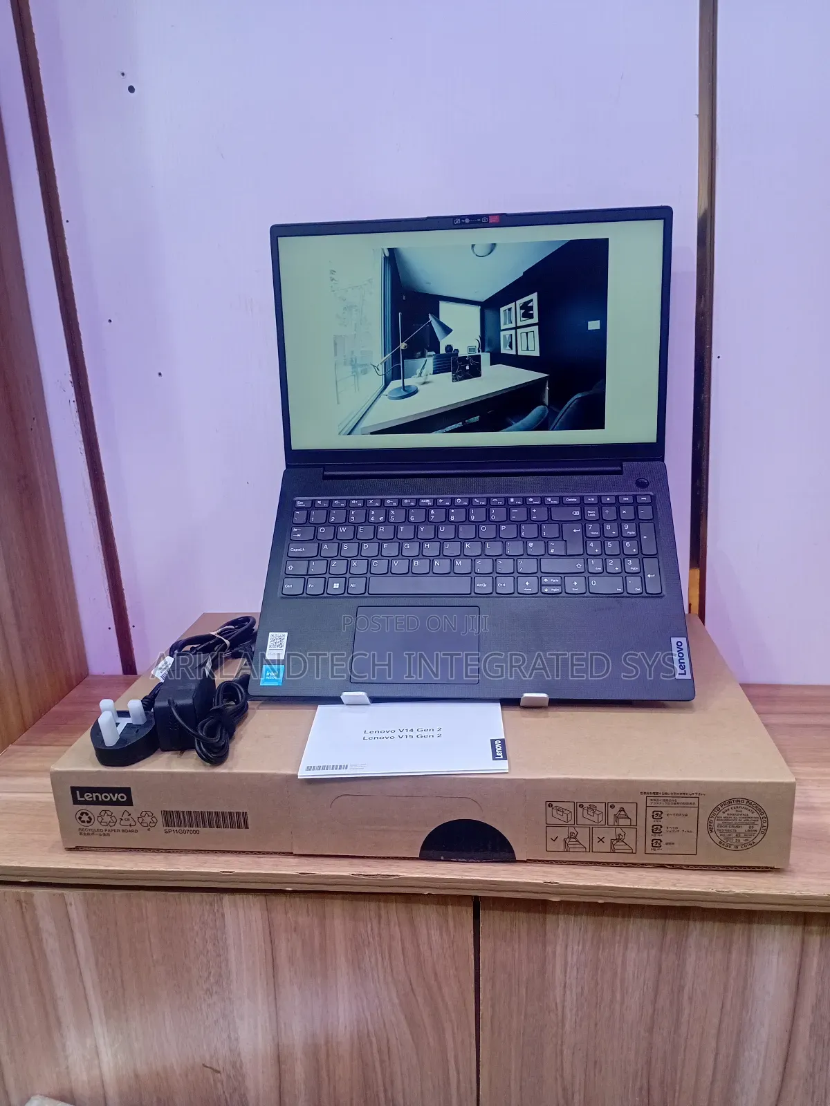 New Laptop Lenovo IdeaPad U350 8GB Intel Celeron SSD 256GB