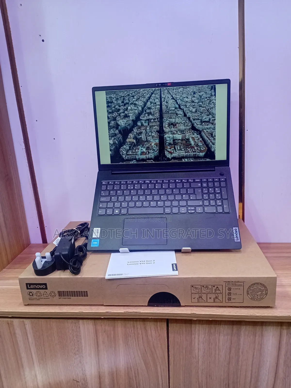 New Laptop Lenovo IdeaPad U350 8GB Intel Celeron SSD 256GB