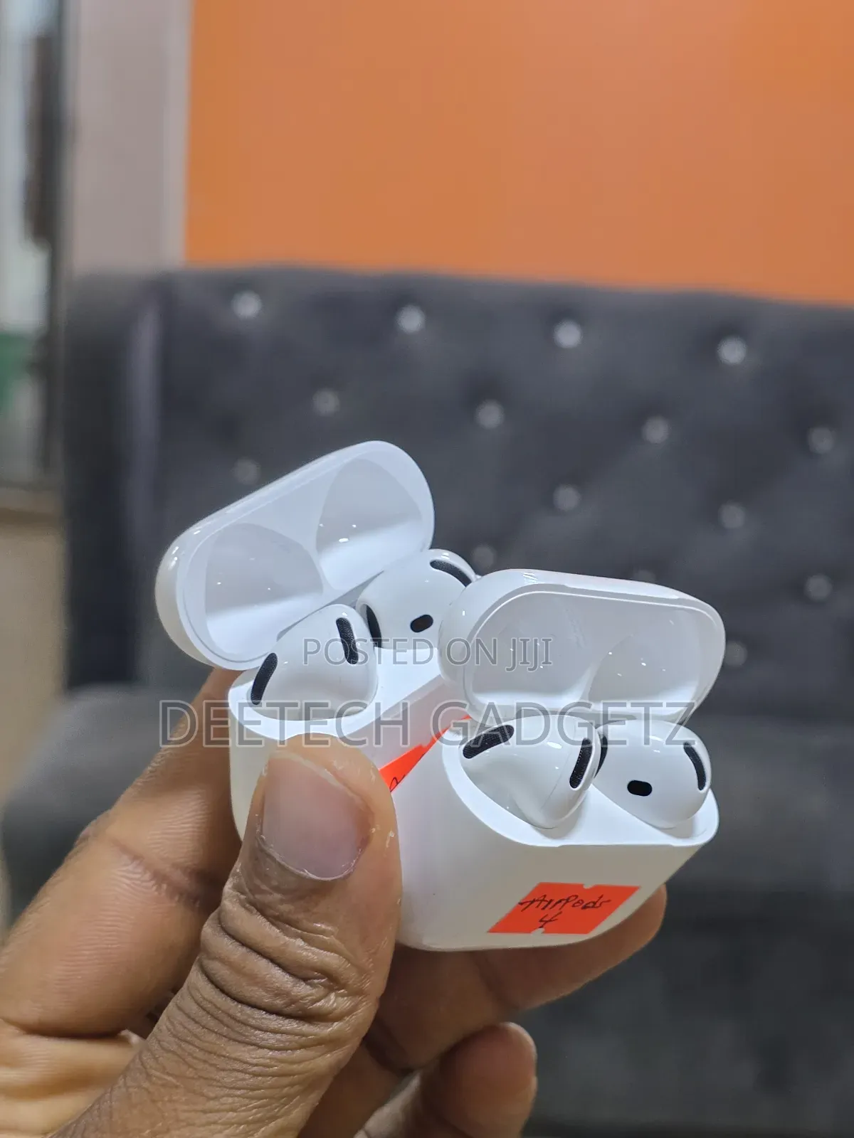Original Apple Airpods 4