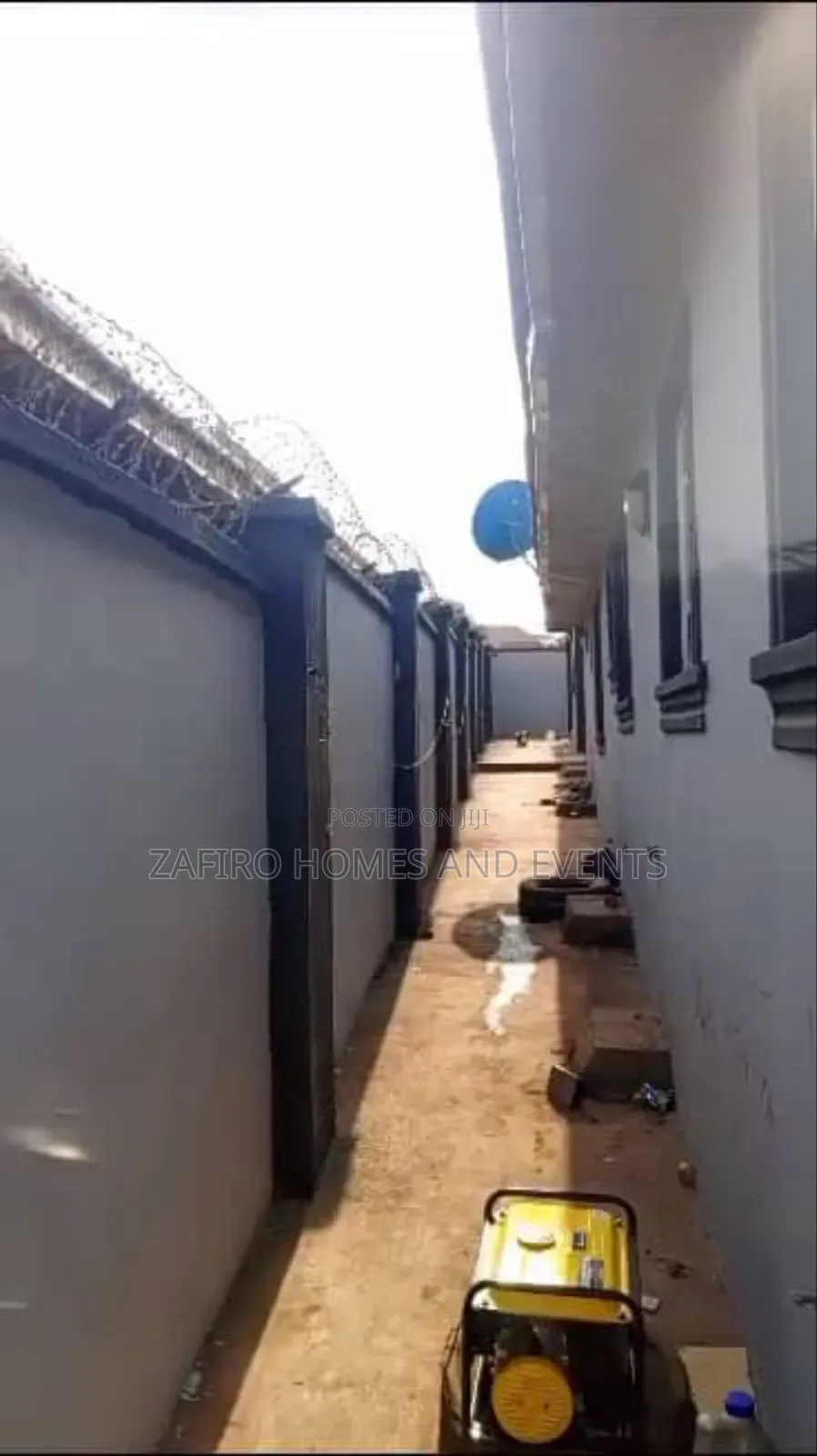 11bdrm Block of Flats in Apete Olomo Ib, Oyo, Ibadan for sale
