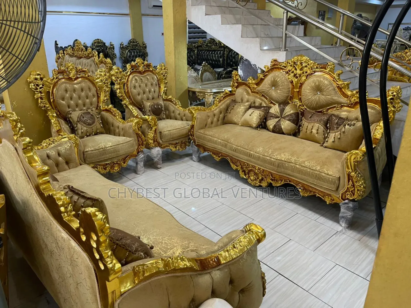 High Quality Egyptian Sofa With Center Table and Two Sides Stool