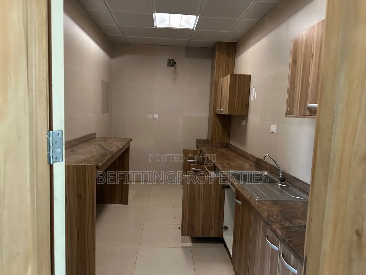 512sqm Per Floor in a Modern 5-Storey Office Complex