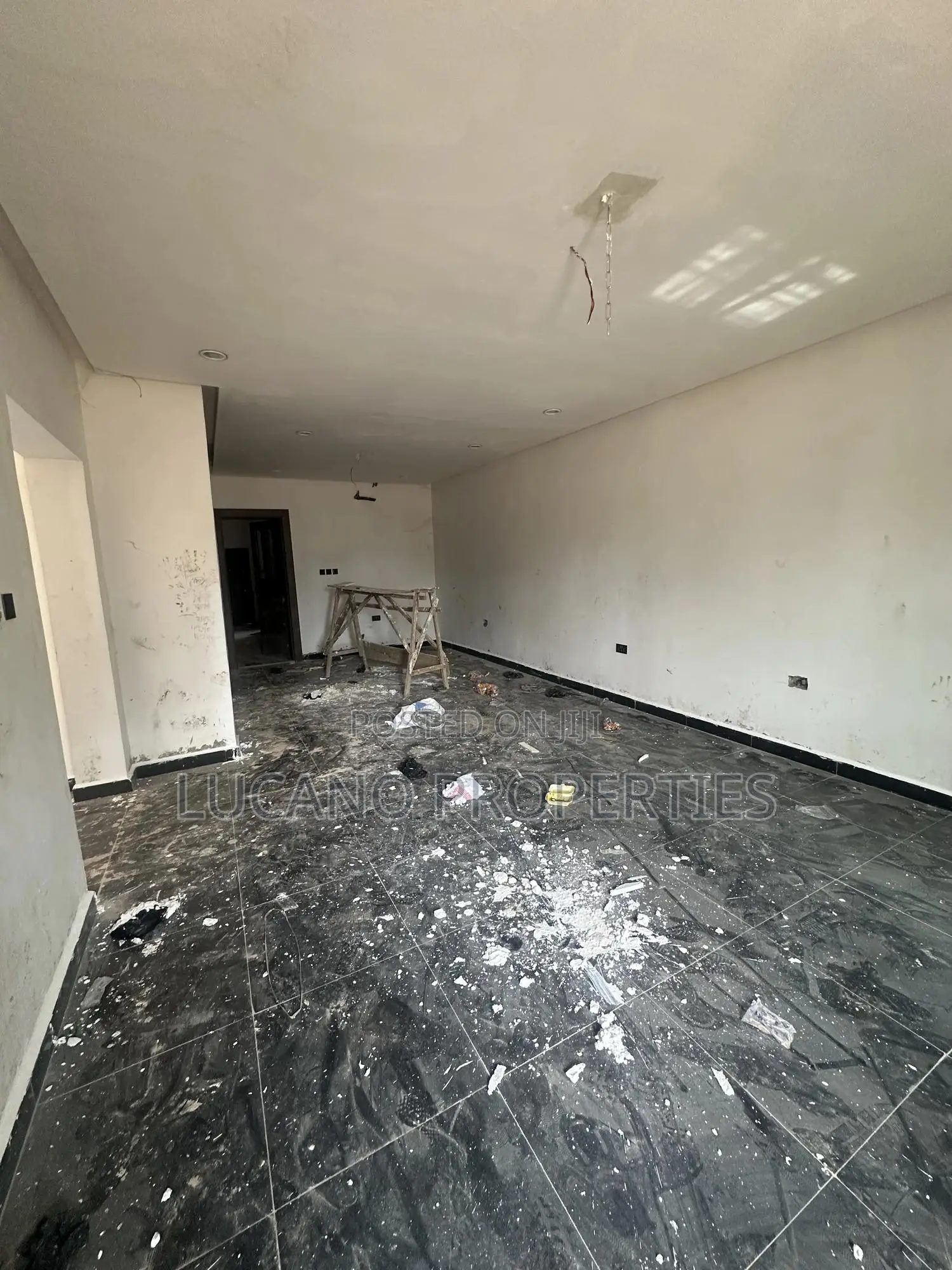 4bdrm Townhouse/Terrace in Wuye District for sale