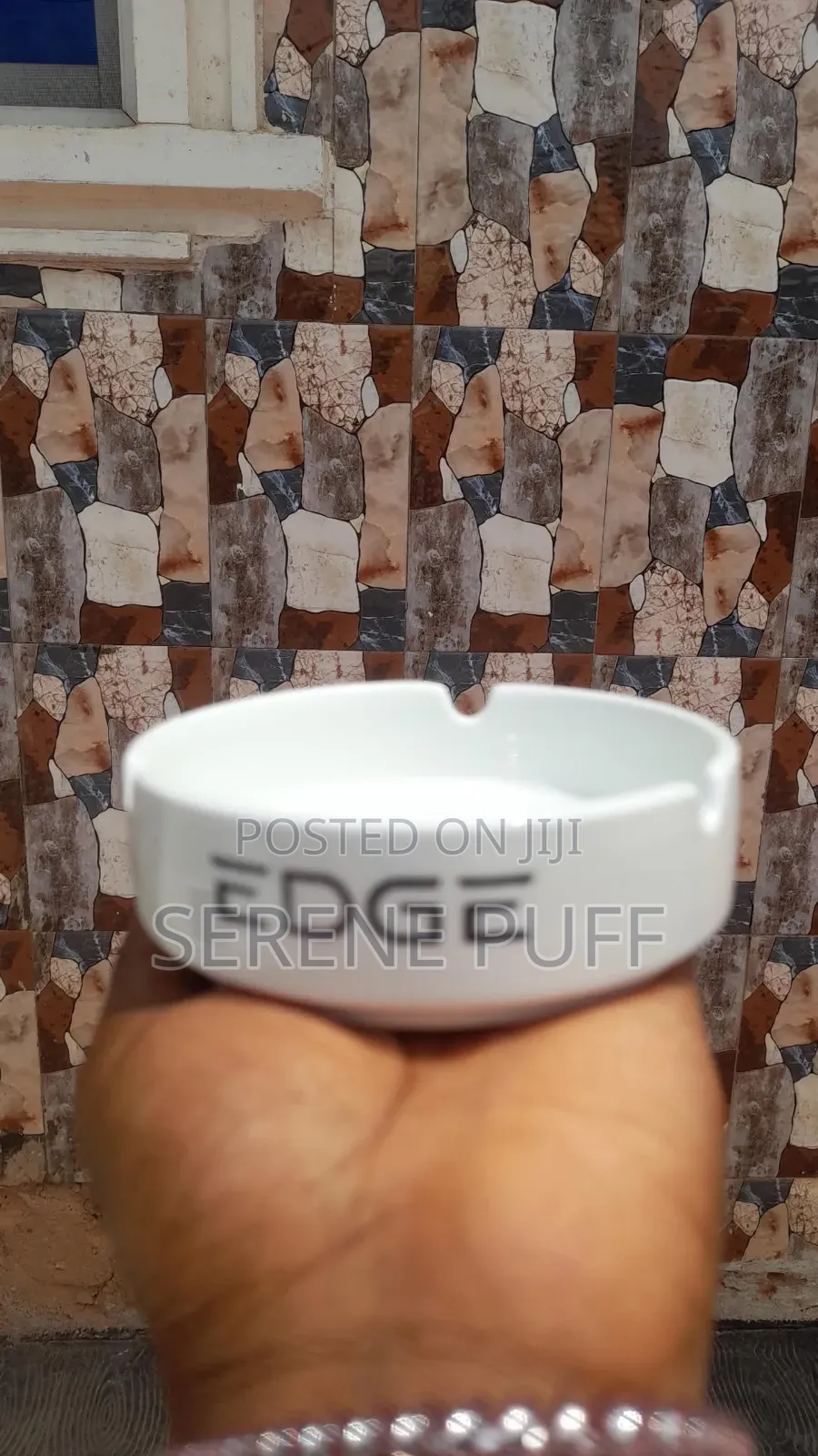  Elegant Ceramic Ashtray – Stylish Practical 